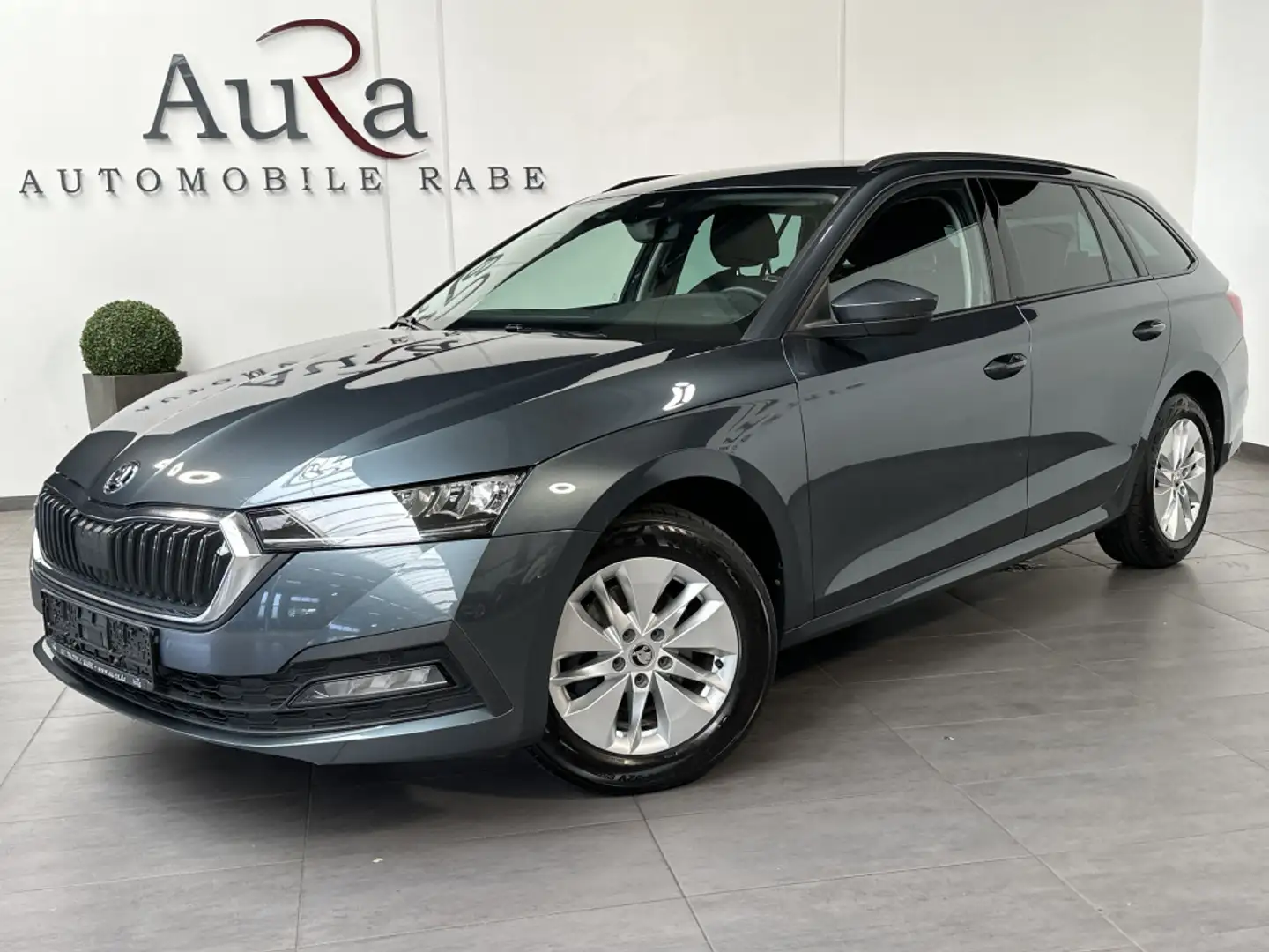 Skoda Octavia Combi 2.0 TDI DSG Ambition NAV+LED+KAMERA Grau - 2