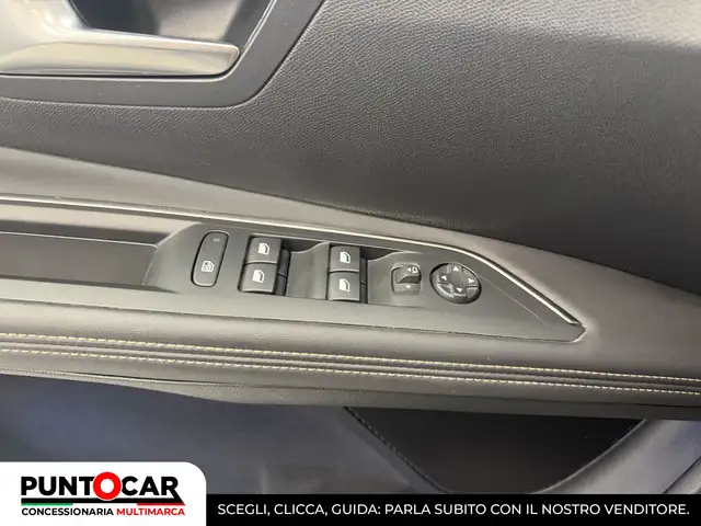Peugeot 3008 view 24