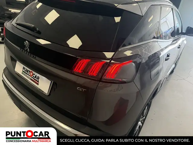 Peugeot 3008 view 11