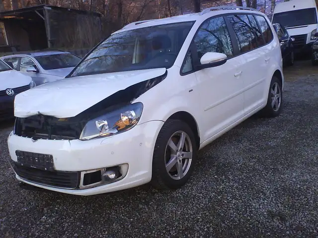 Volkswagen Touran Cup/ UNFALL- FAHRZEUG! AIRBAG SIND OK! 7-SITZER!