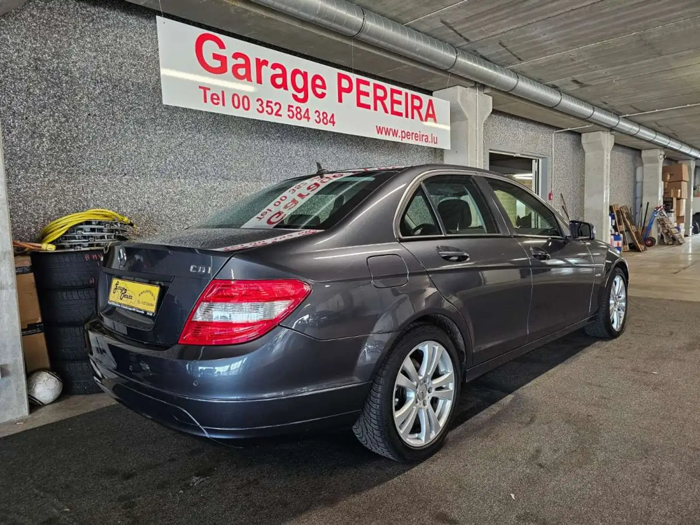 Mercedes-Benz C 200 CDI AVANTGARDE 1 HAND Gris - 2