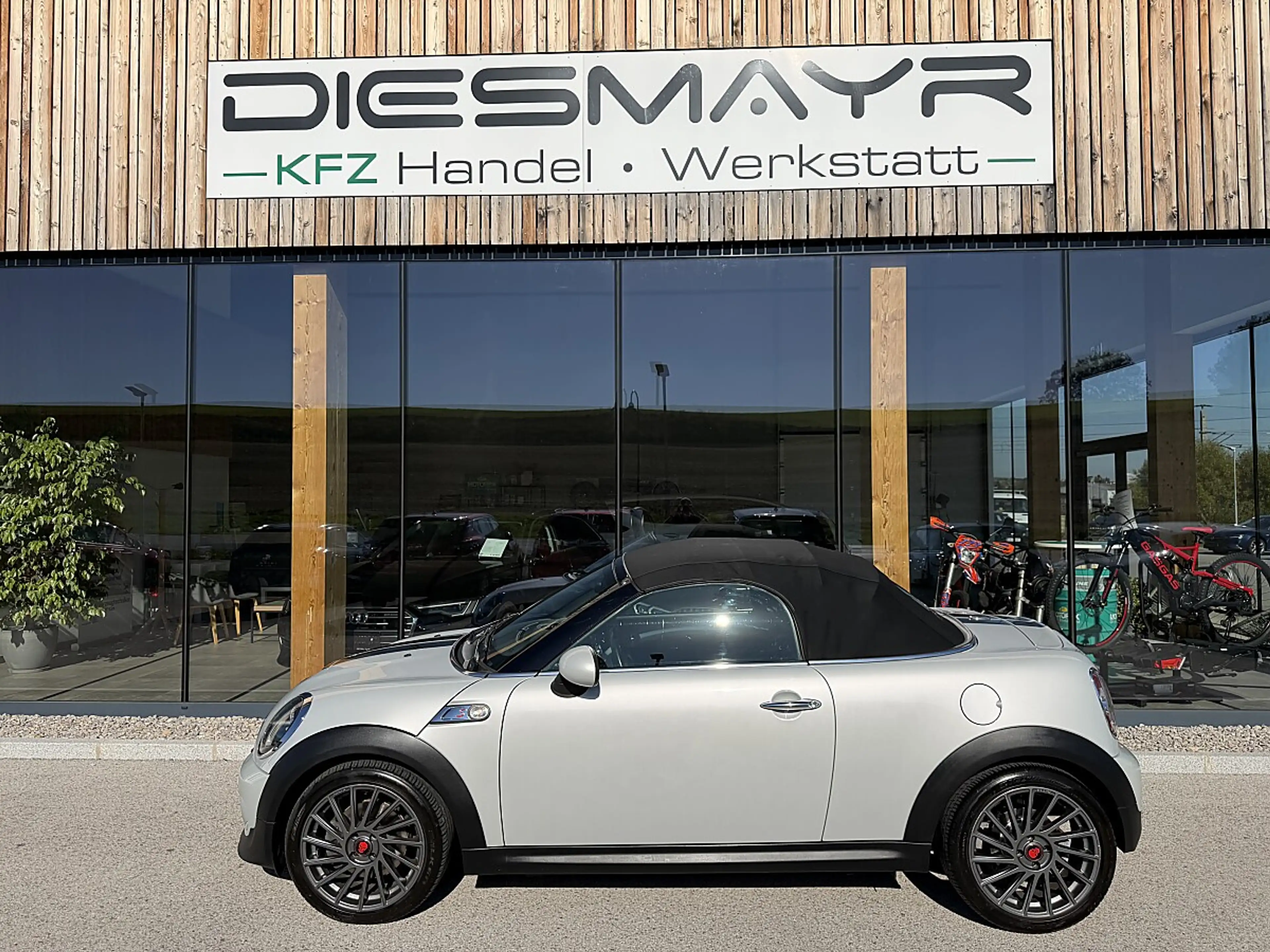MINI Cooper S Roadster Mini R59 Roadster Cooper S — photo 2