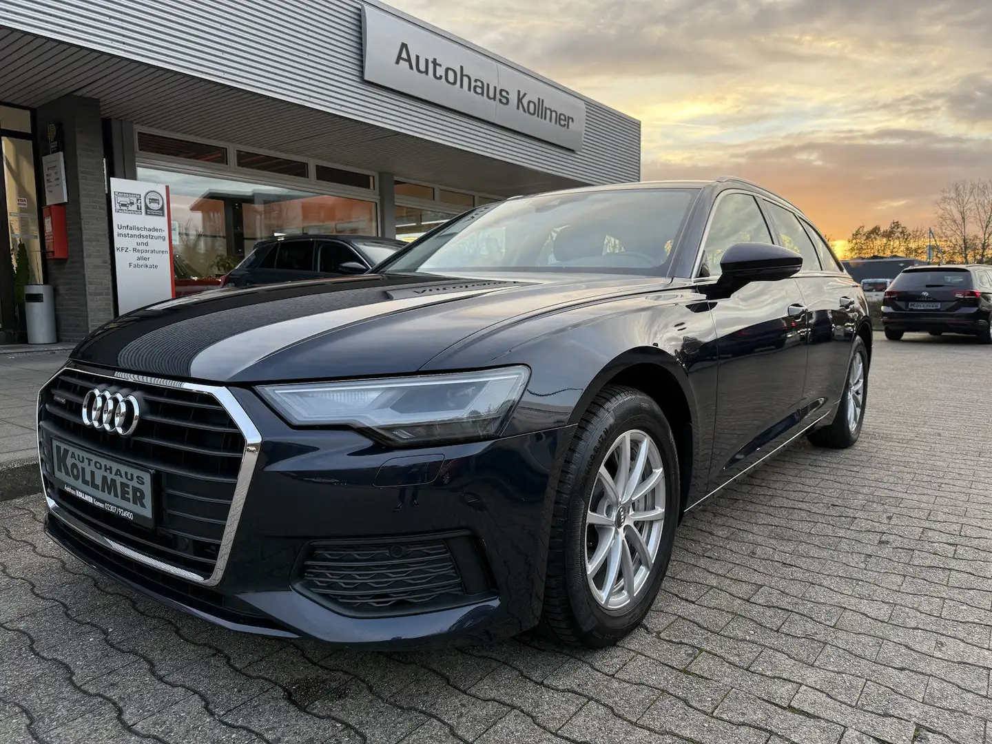 Audi A6 Avant quattro 45 TDI LED*Navi*PDC*el. Heckkl Blau - 2
