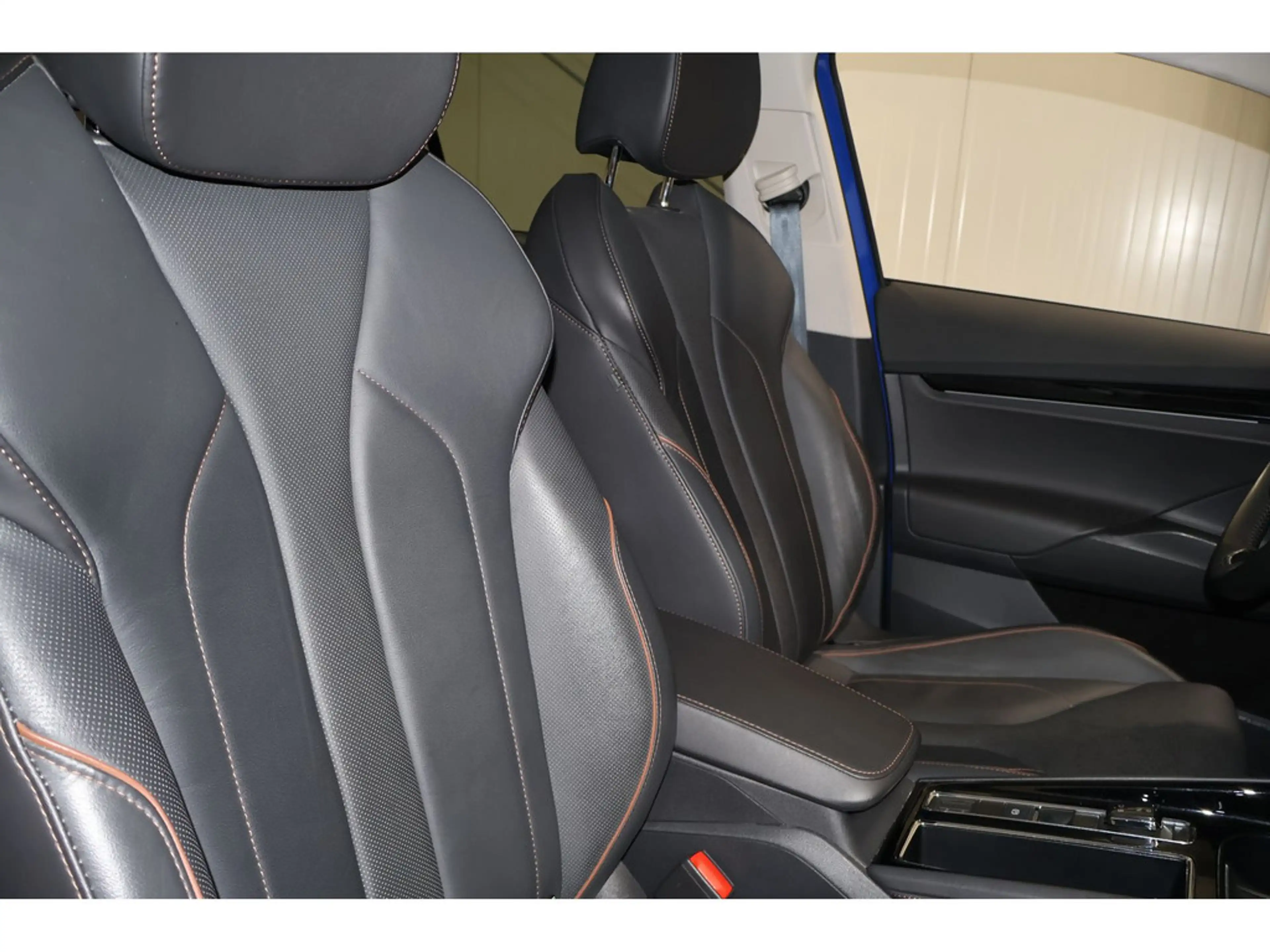 Skoda Enyaq 60 Suite WäPu,LED,Navi,Cam,BlindSpot,AC — photo 7