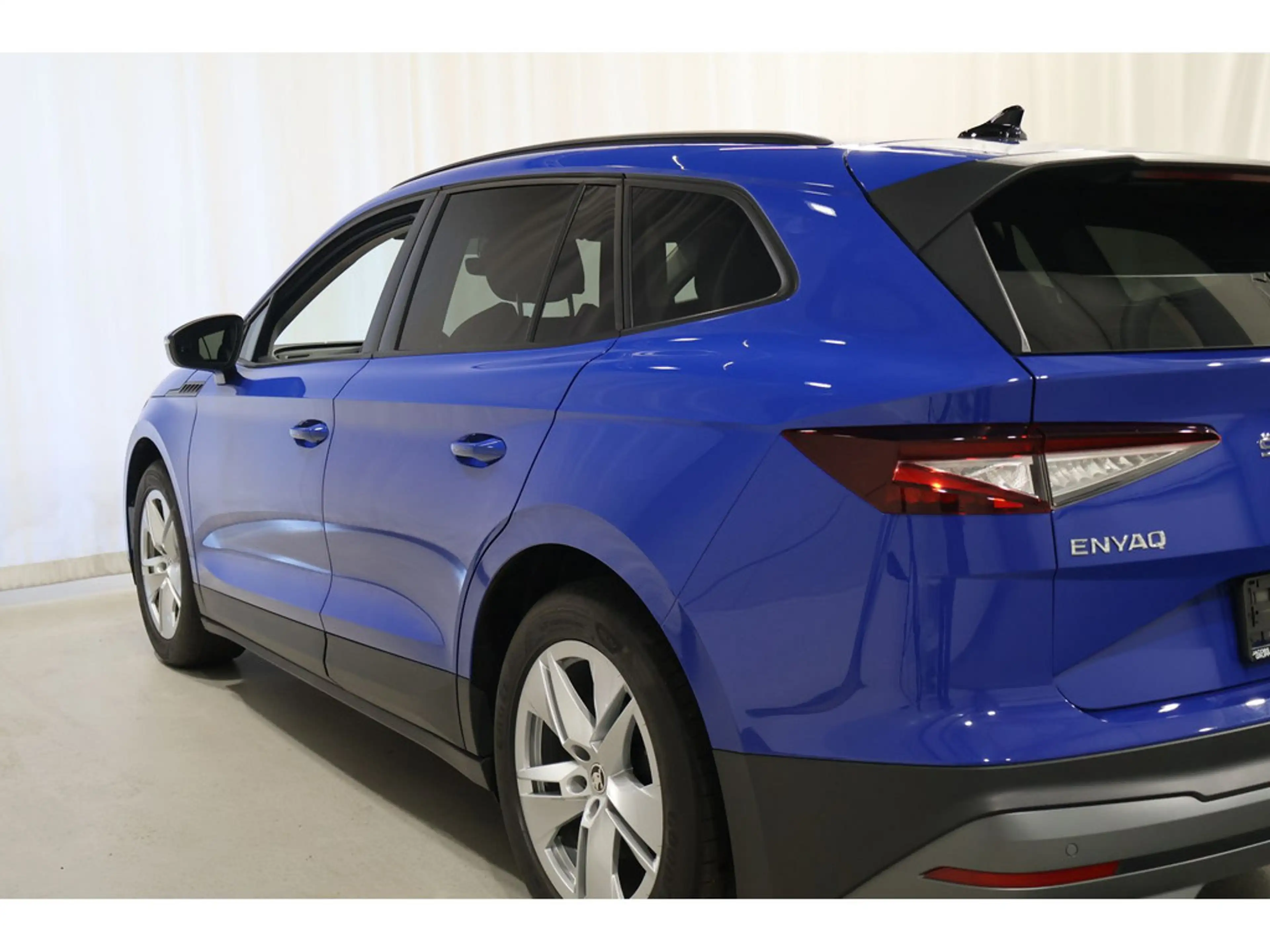 Skoda Enyaq 60 Suite WäPu,LED,Navi,Cam,BlindSpot,AC — photo 13