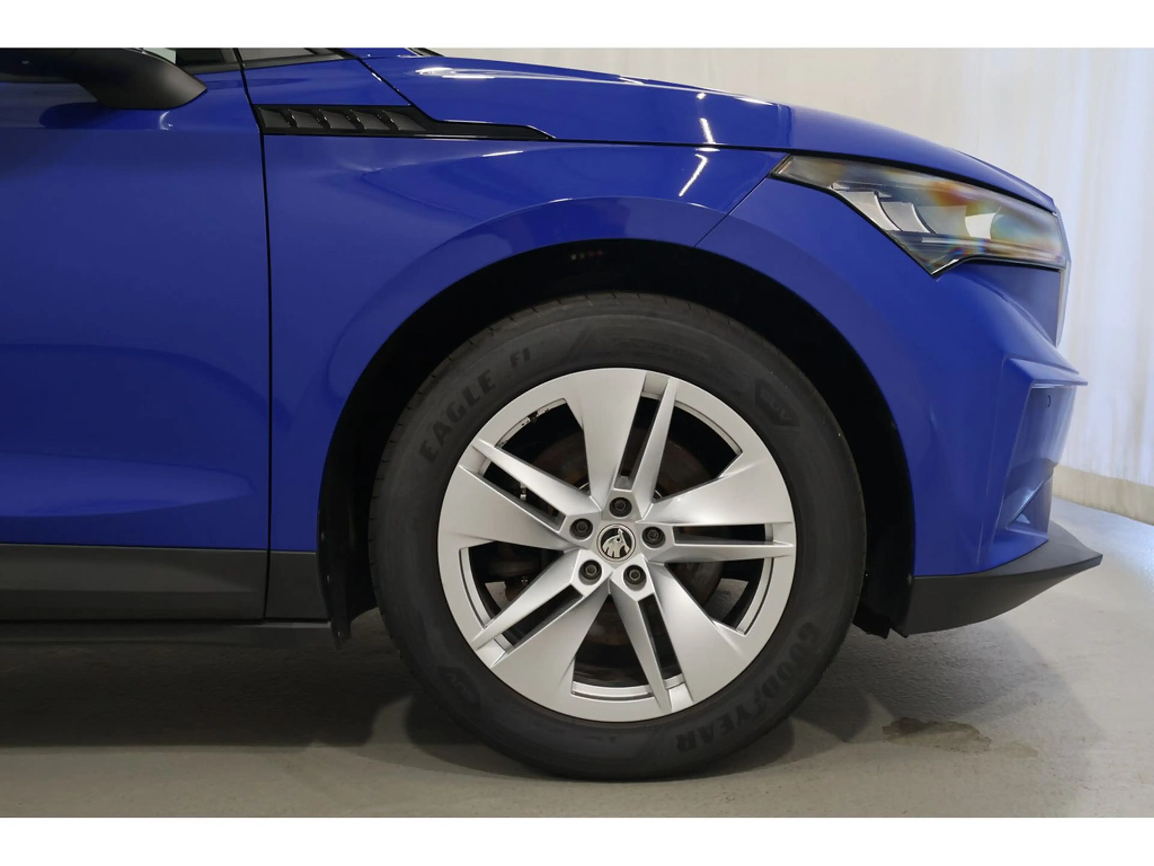Skoda Enyaq 60 Suite WäPu,LED,Navi,Cam,BlindSpot,AC — photo 5