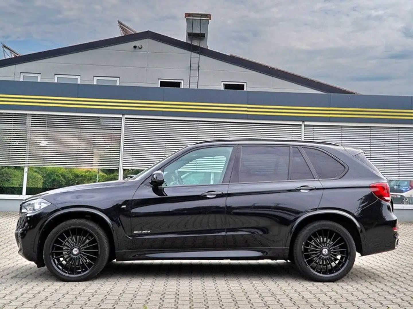 BMW X5 Baureihe X5 xDrive 30 d*PAKET M+ 7SITZER Zwart - 2