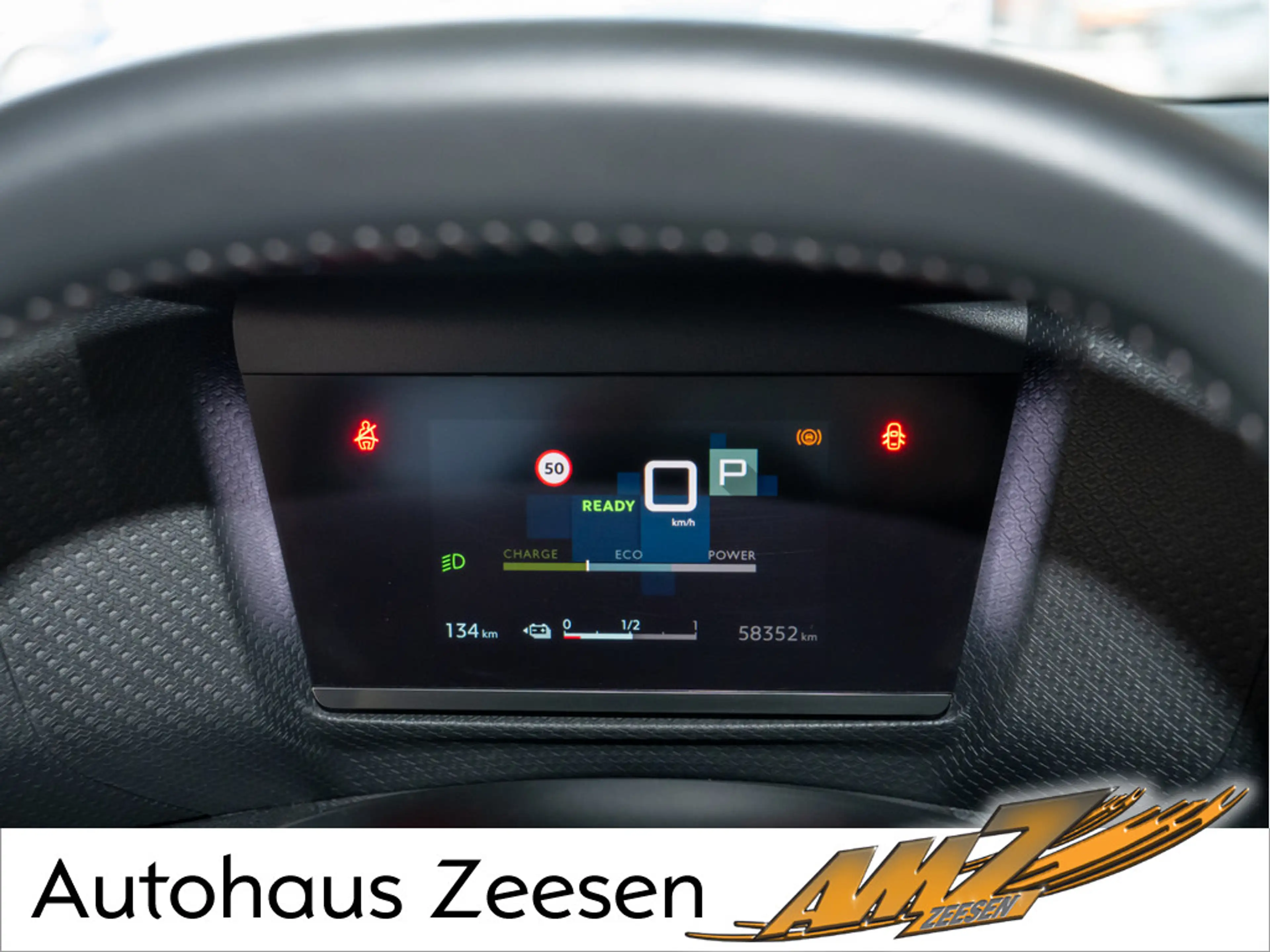 Citroen E-C4 Electric — photo 14