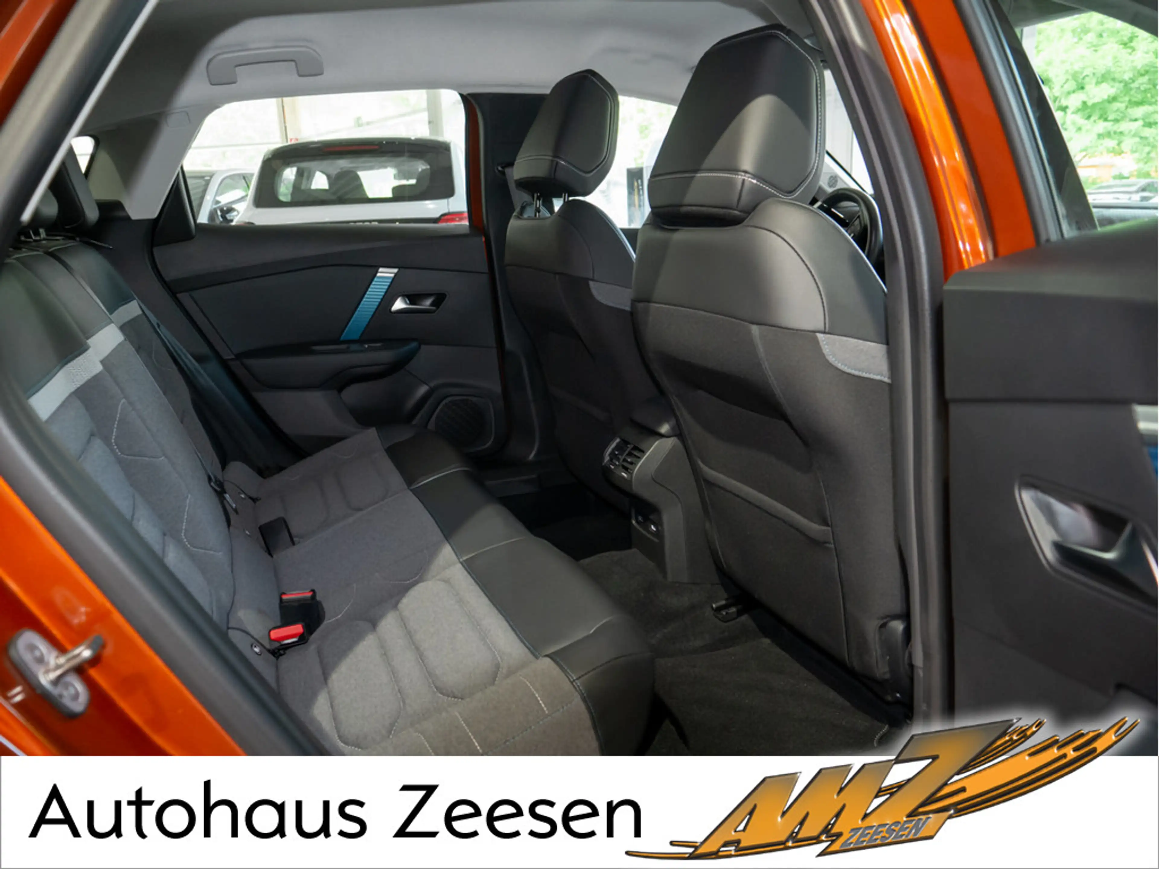 Citroen E-C4 Electric — photo 4