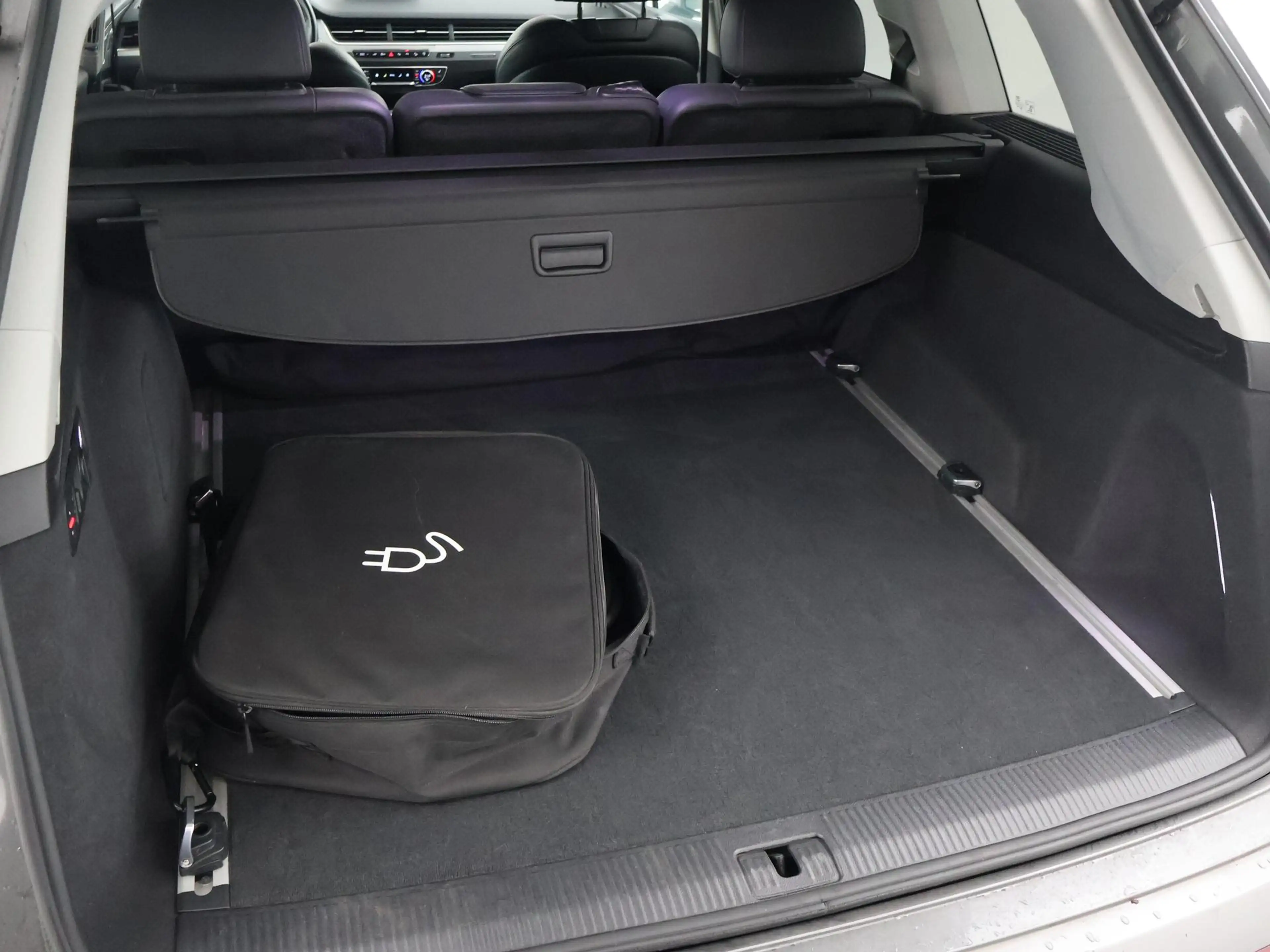 Audi Q7 e-tron 3.0 TDI 374 PK + TREKHAAK 3500 KG | LUCHTVERING | — photo 16