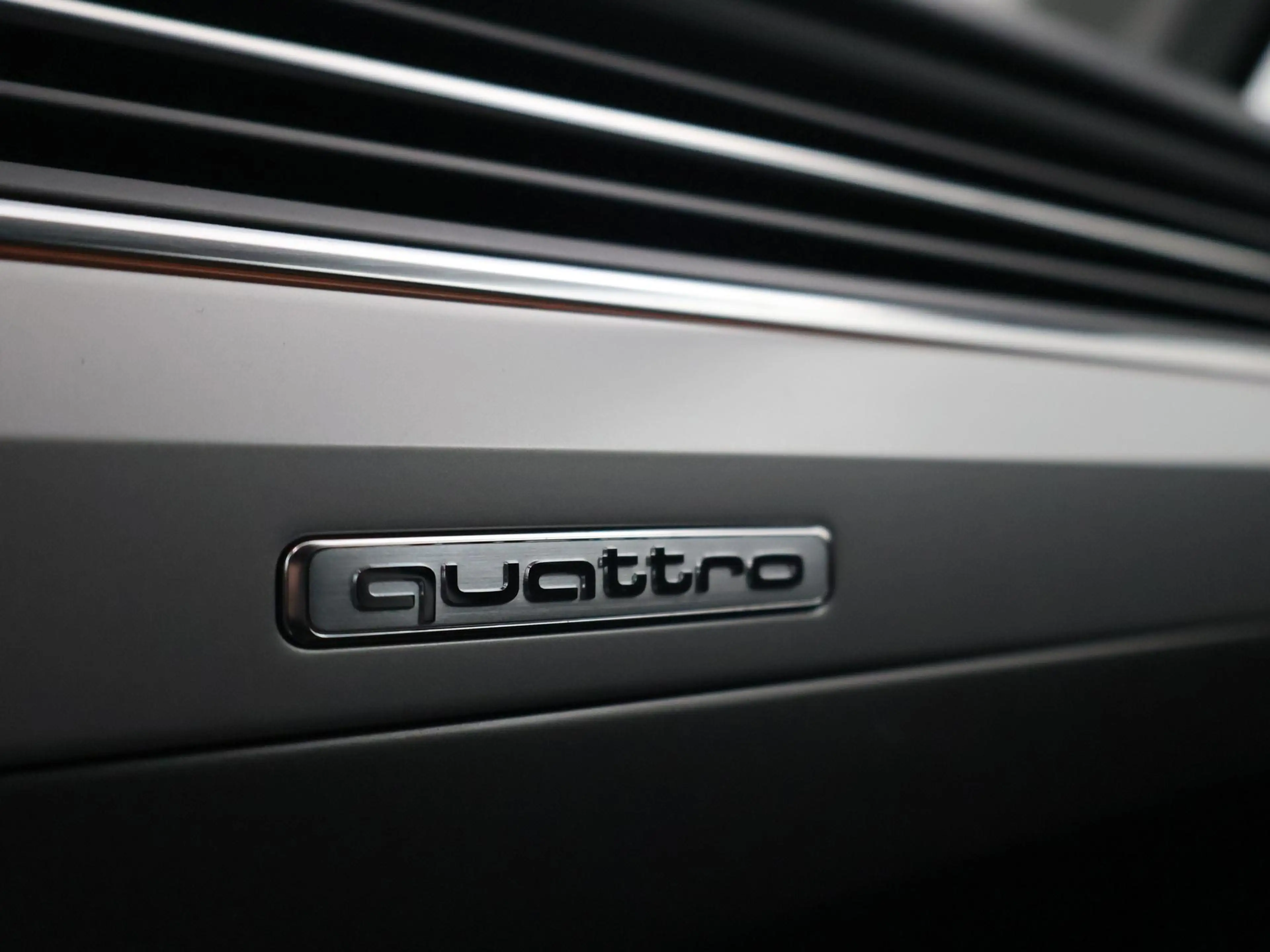 Audi Q7 e-tron 3.0 TDI 374 PK + TREKHAAK 3500 KG | LUCHTVERING | — photo 36