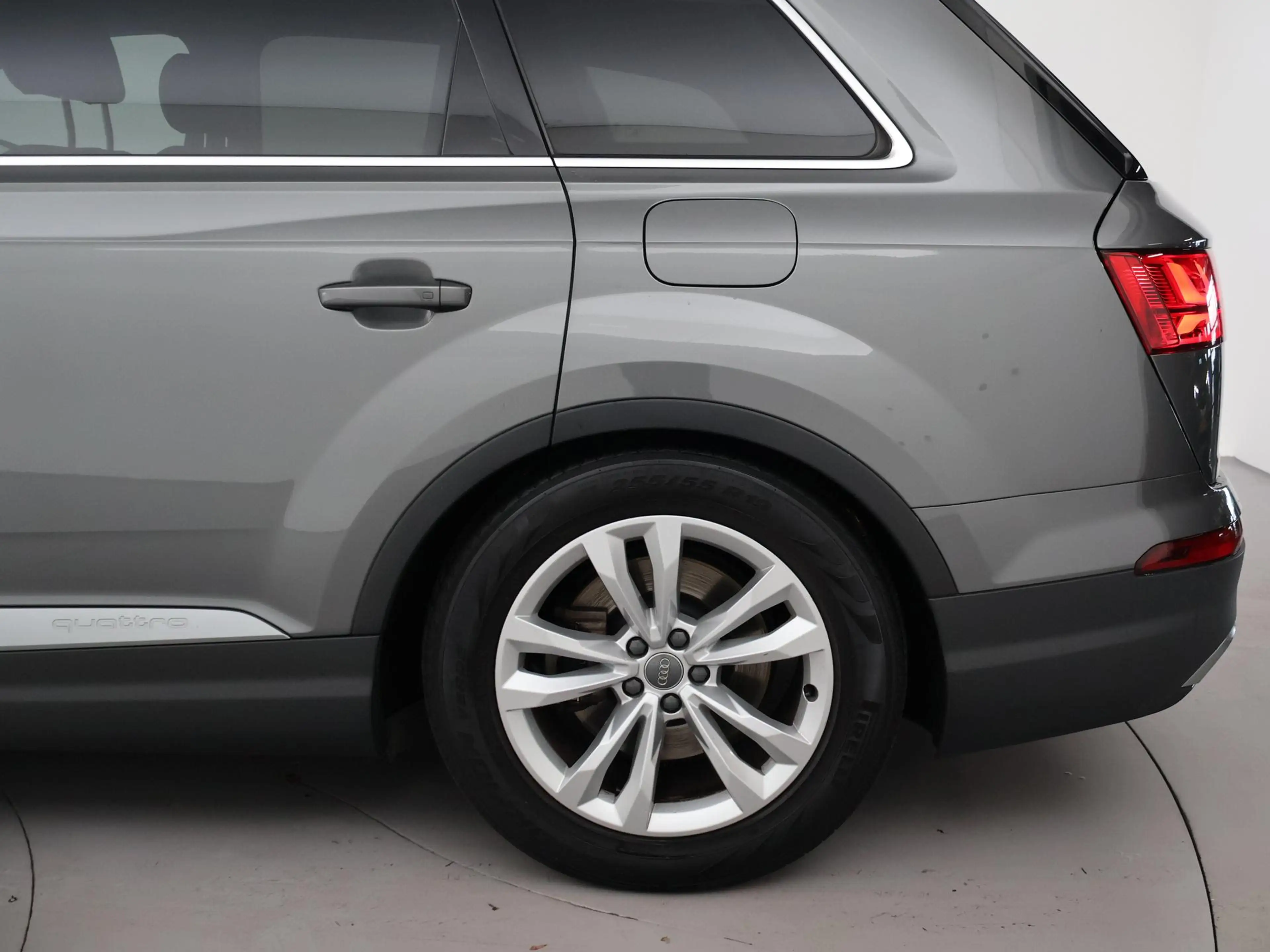 Audi Q7 e-tron 3.0 TDI 374 PK + TREKHAAK 3500 KG | LUCHTVERING | — photo 14