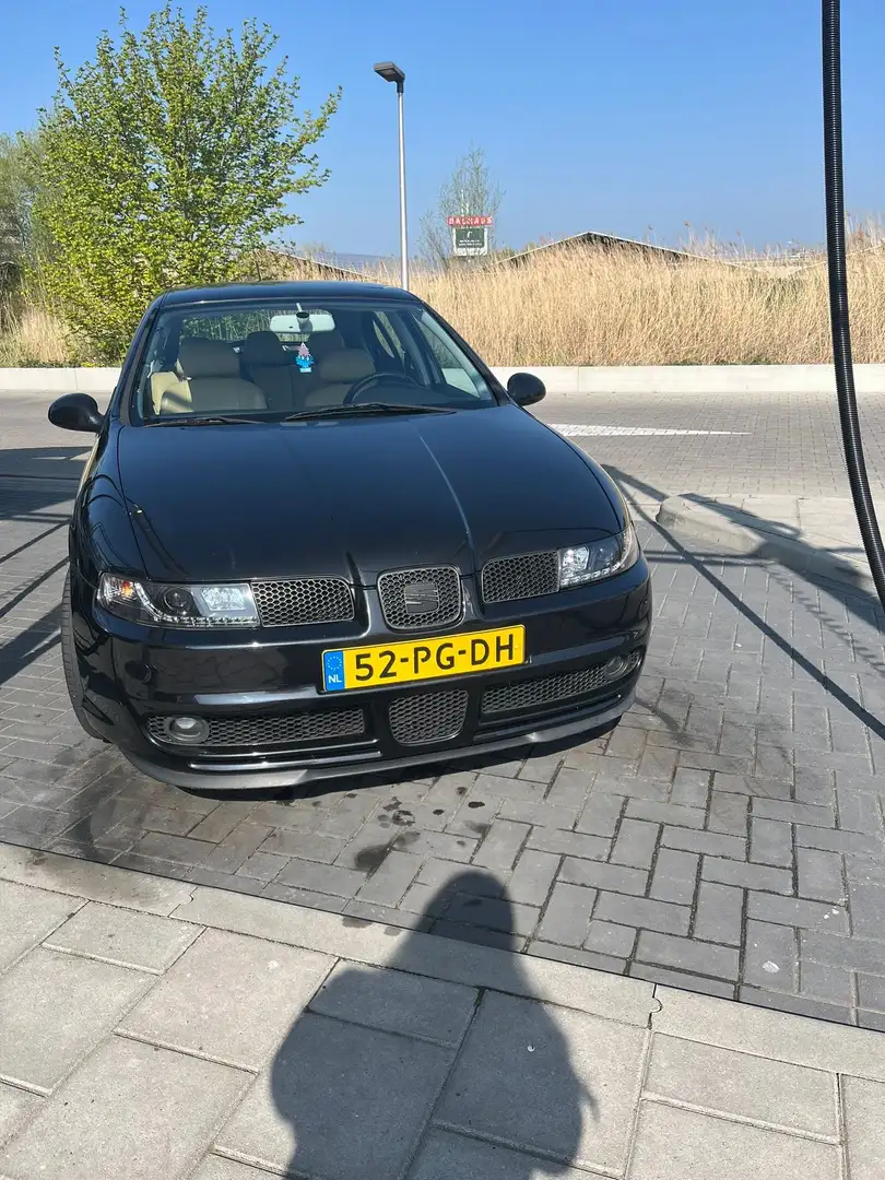 SEAT Leon 1.8-20VT Topsport Noir - 1