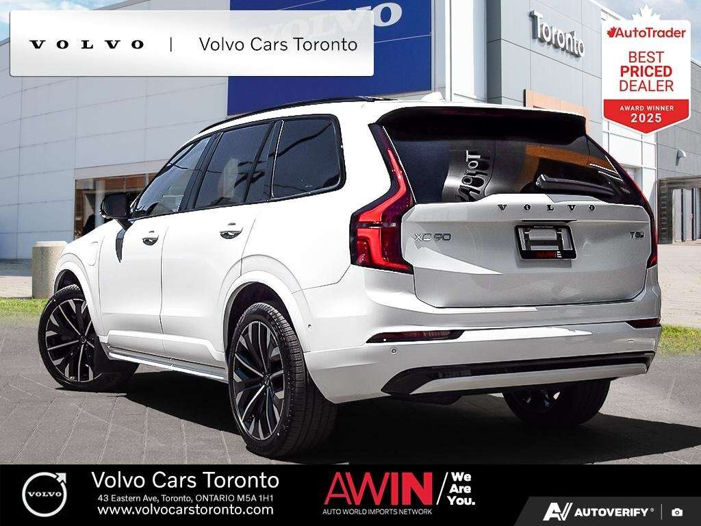 2026 Volvo XC90 T8 AWD Ultra Dark Theme 7-Seater alt 4