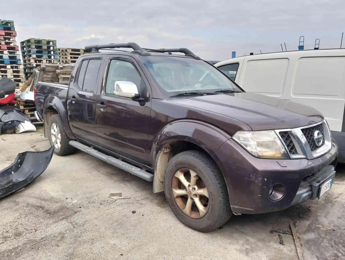Nissan Navara doppiacabina Brun - 1