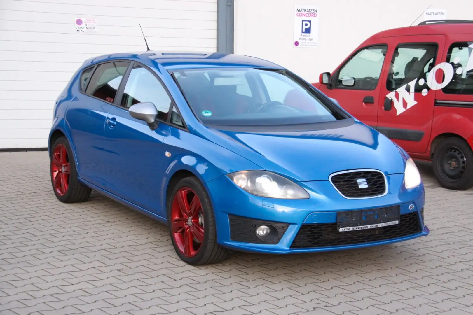 SEAT Leon FR Alcantara / Navi / Bi-Xenon Blau - 2