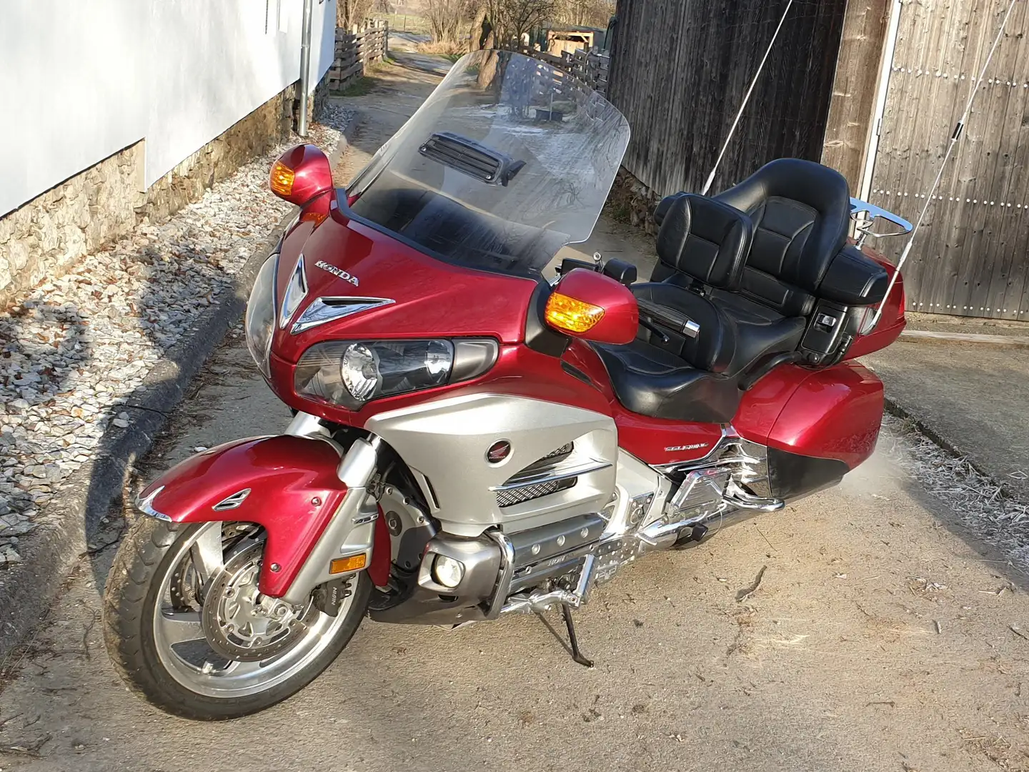 Honda Gold Wing GL1800 Modell 2012, ABS, Navi, Funk Rojo - 2
