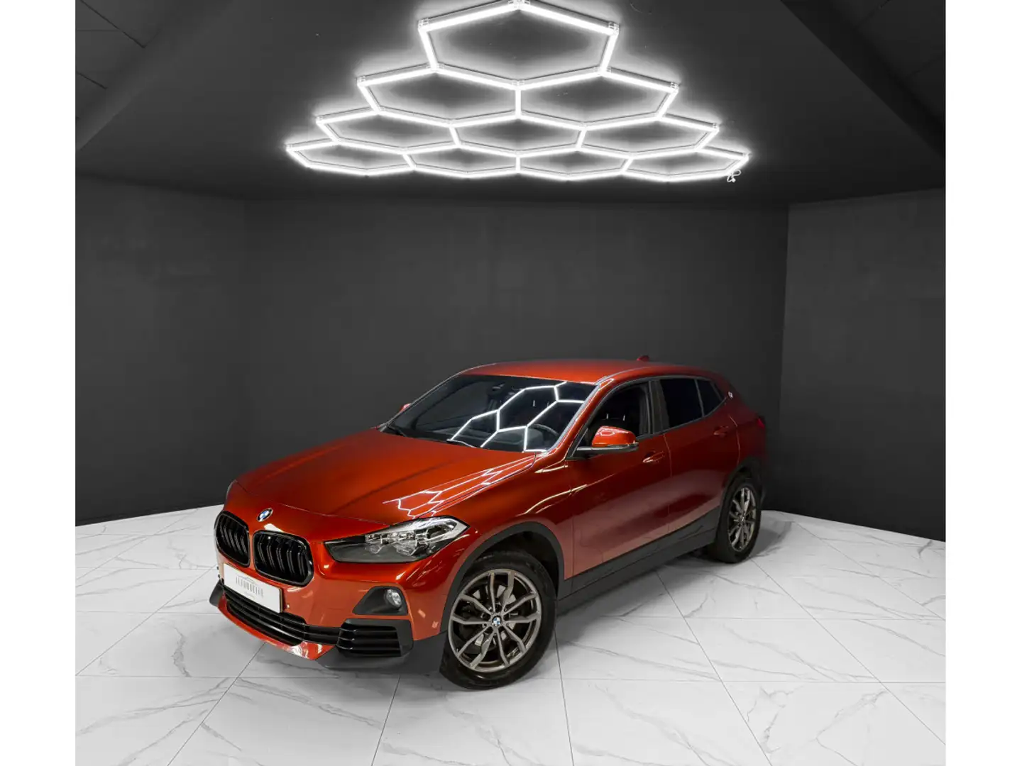 BMW X2 BMW X2 Advantage 18d sDrive Orange - 1