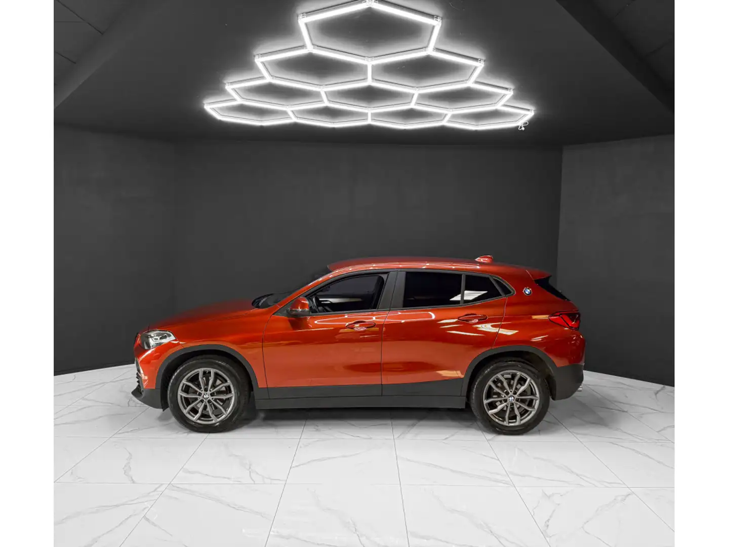 BMW X2 BMW X2 Advantage 18d sDrive Orange - 2