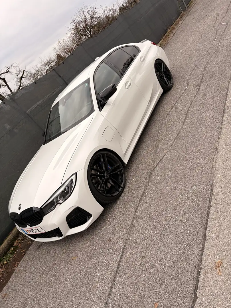 BMW 330 330e PHEV M Sport Aut. - 1