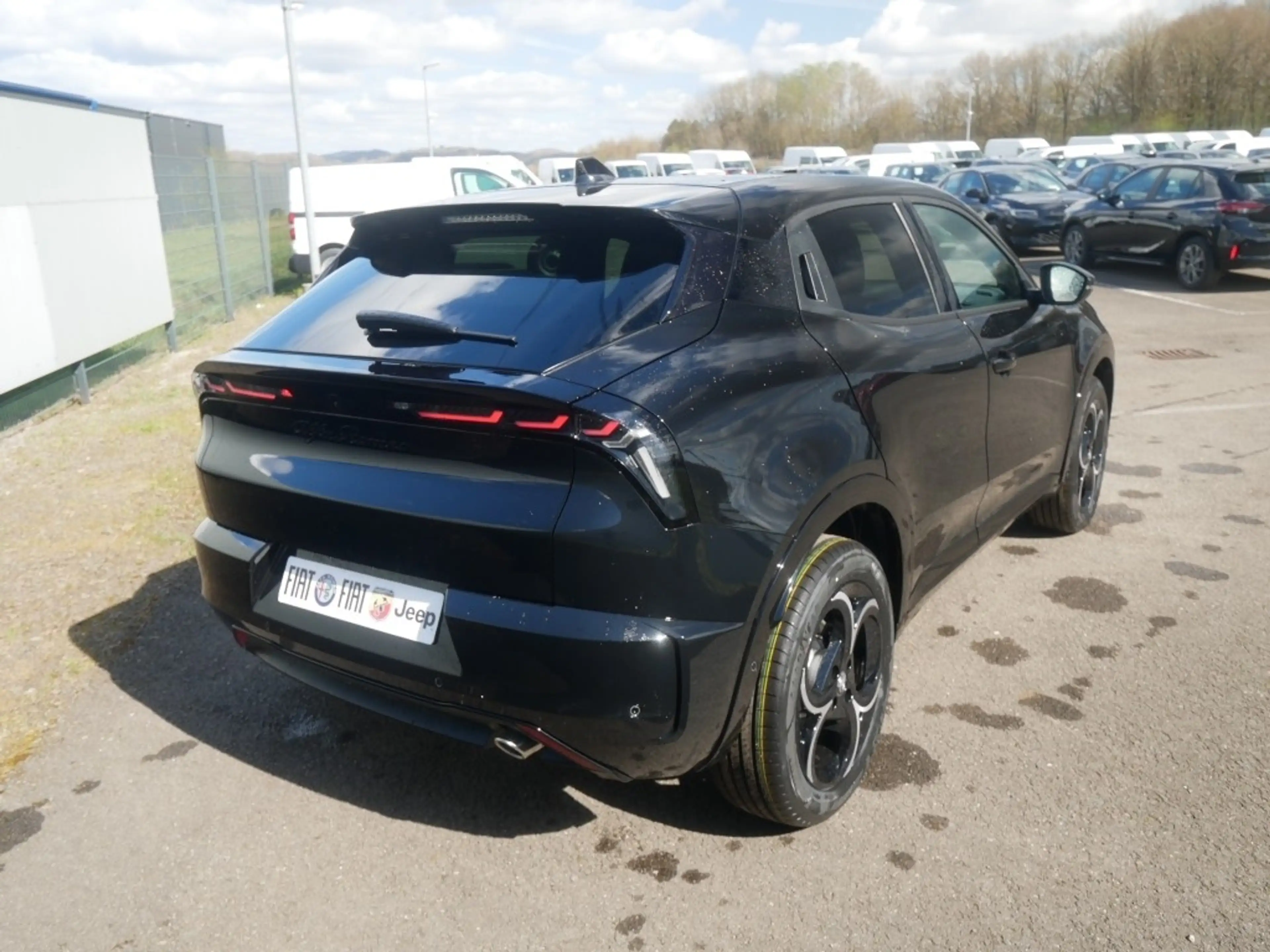 Alfa Romeo Junior IBRIDA Q4 TI 1.2 VGT 145PS DCT6 TECHNOLOGIE — photo 3