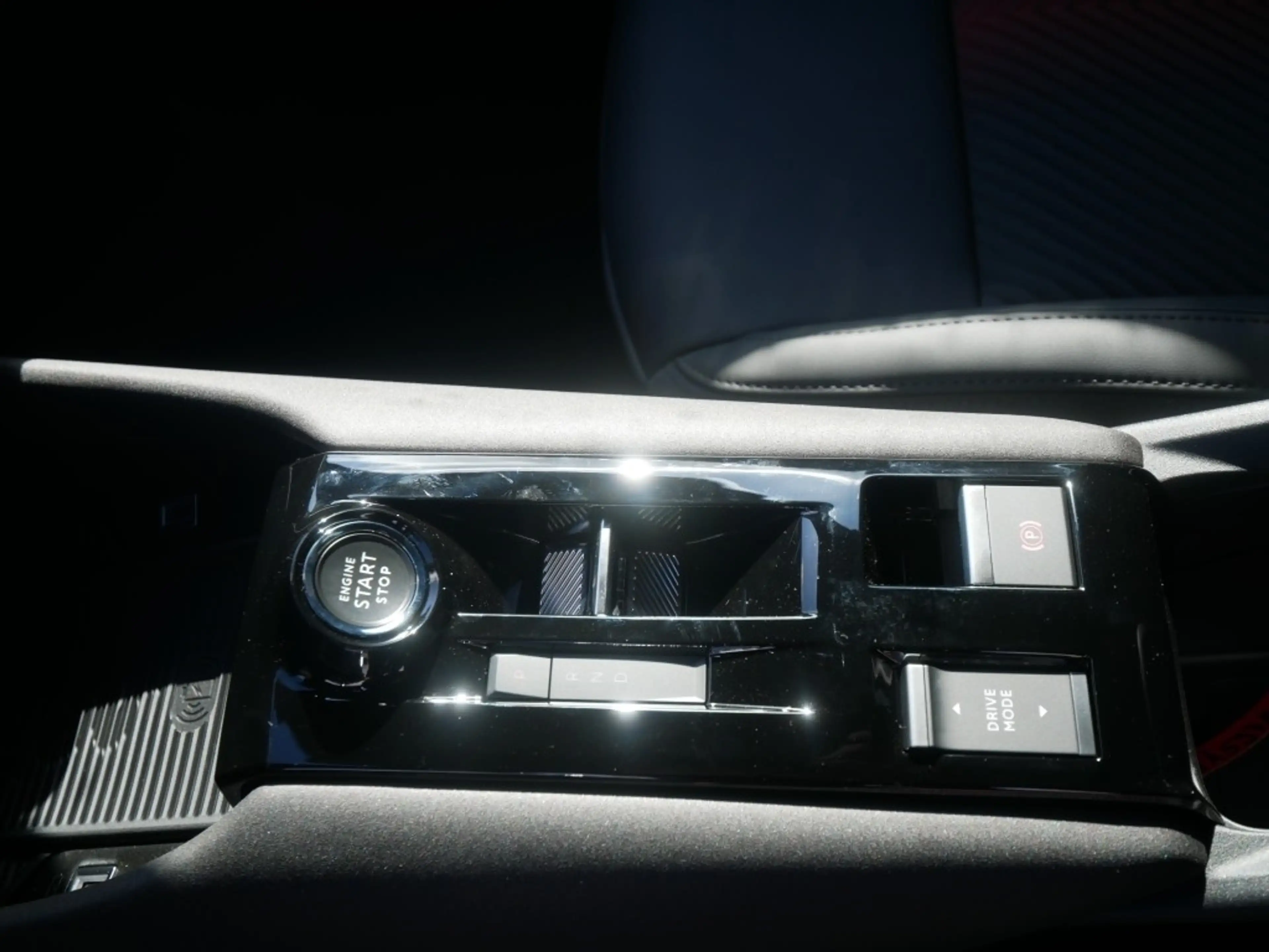 Alfa Romeo Junior IBRIDA Q4 TI 1.2 VGT 145PS DCT6 TECHNOLOGIE — photo 10