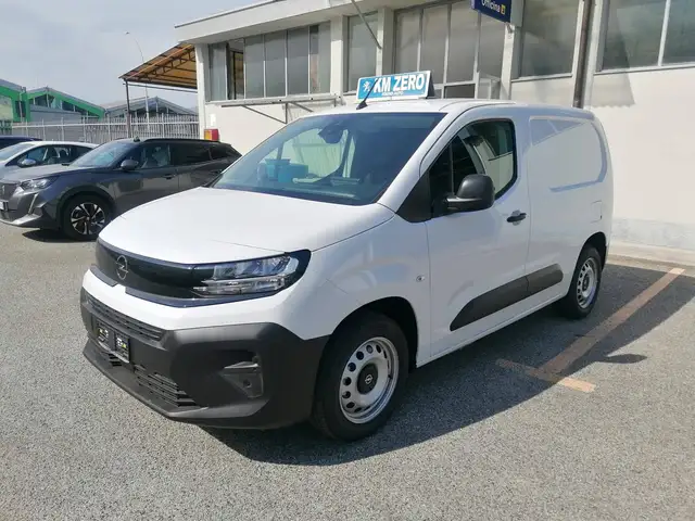 Opel Combo CARGO - Van M 1.5 Diesel 100cv Manuale 3 Posti  Multiflex + Pack telecamera posteriore+ruota di scorta (iva eslusa)