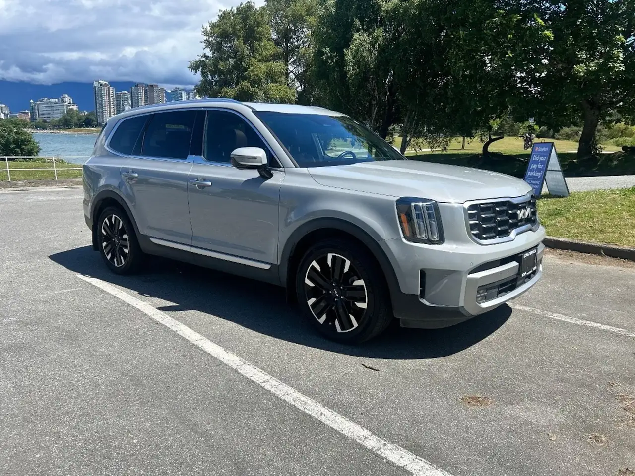 Kia Telluride photo Kia Telluride
