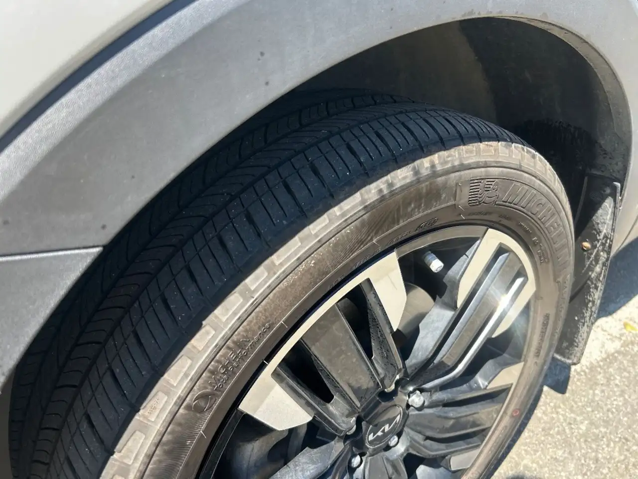 Kia Telluride photo Kia Telluride