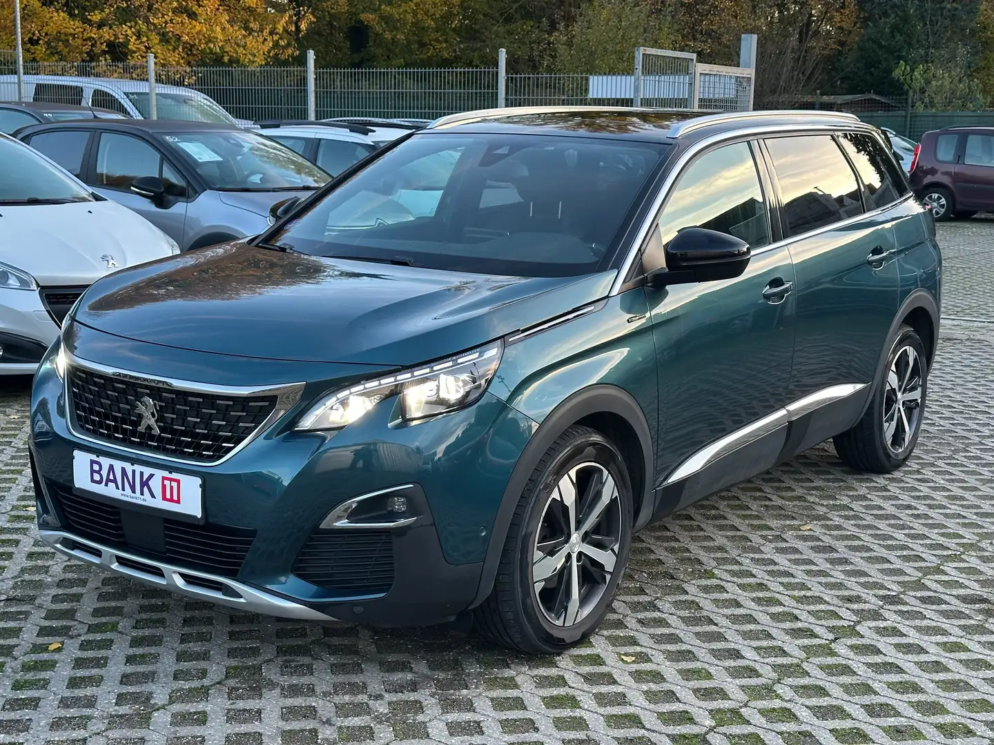 Peugeot 5008 1,2i*GT-Line*Teilleder*Panorama*Schiebedach Blau - 1