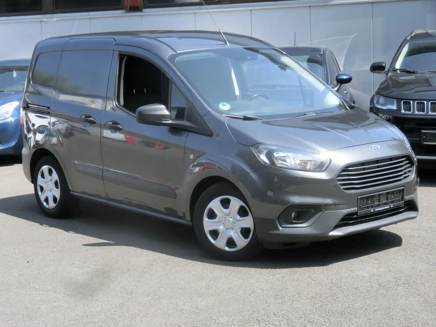 Ford Transit Courier 1.0l EcoBoost Trend 6dT/ Klima, e.FH, R-Kamera Gris - 1
