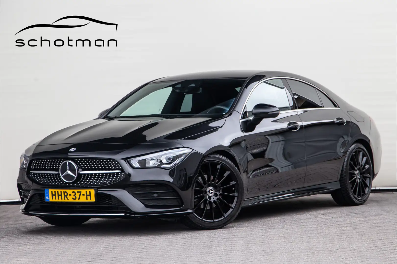 Mercedes-Benz CLA 180 AMG Widescreen, Sfeerverlichting, Camera, 19" 2021 Zwart - 1
