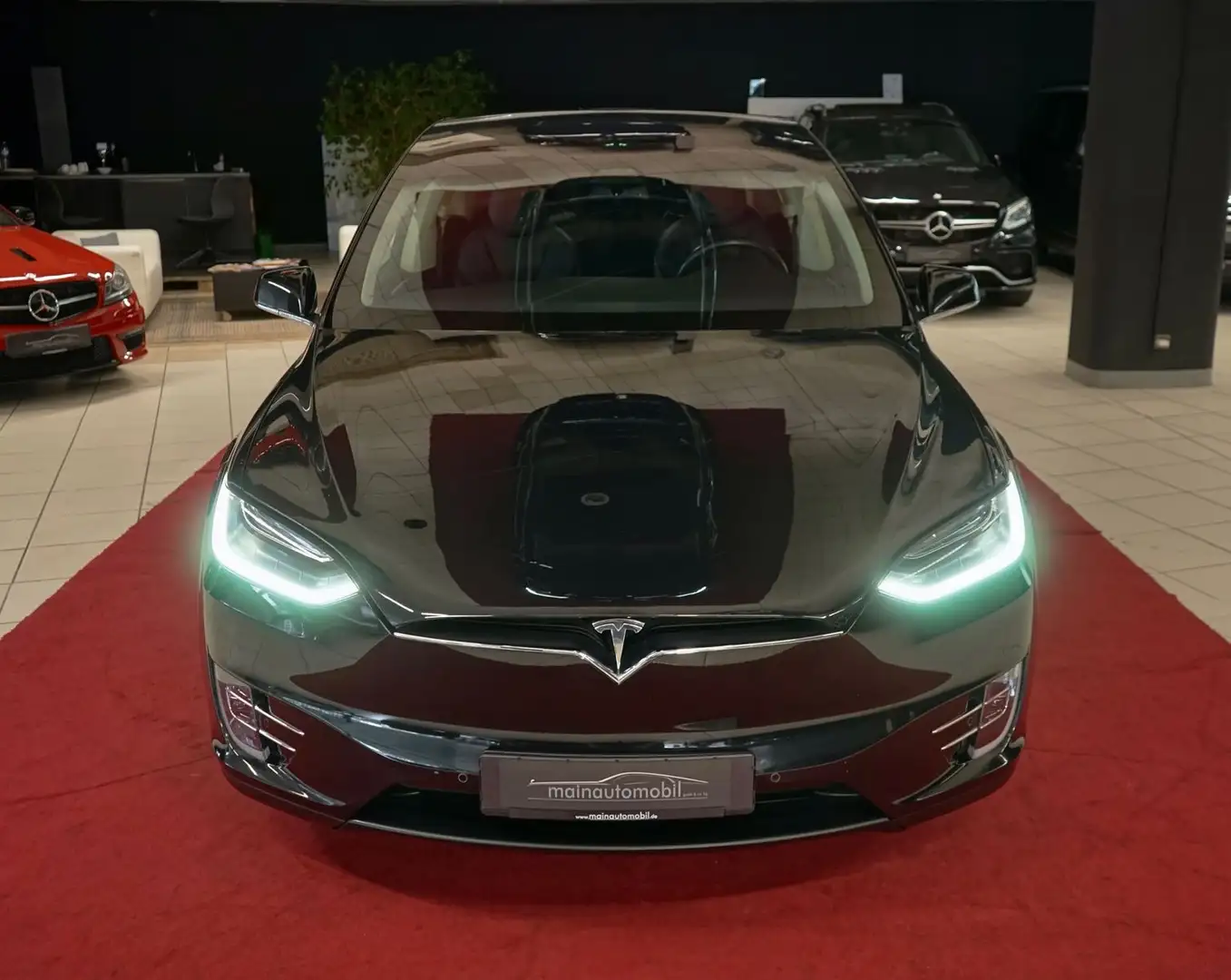 Tesla Model X 100 Dual Motor Autopilot 6 Sitzer Schwarz - 2