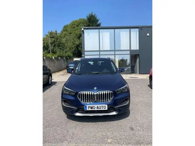 BMW X1 view 4