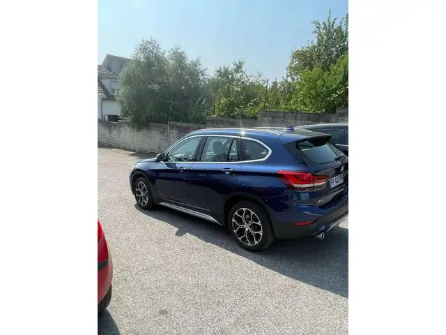 BMW X1 view 9