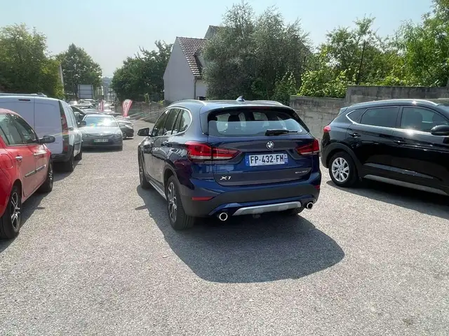 BMW X1 view 7