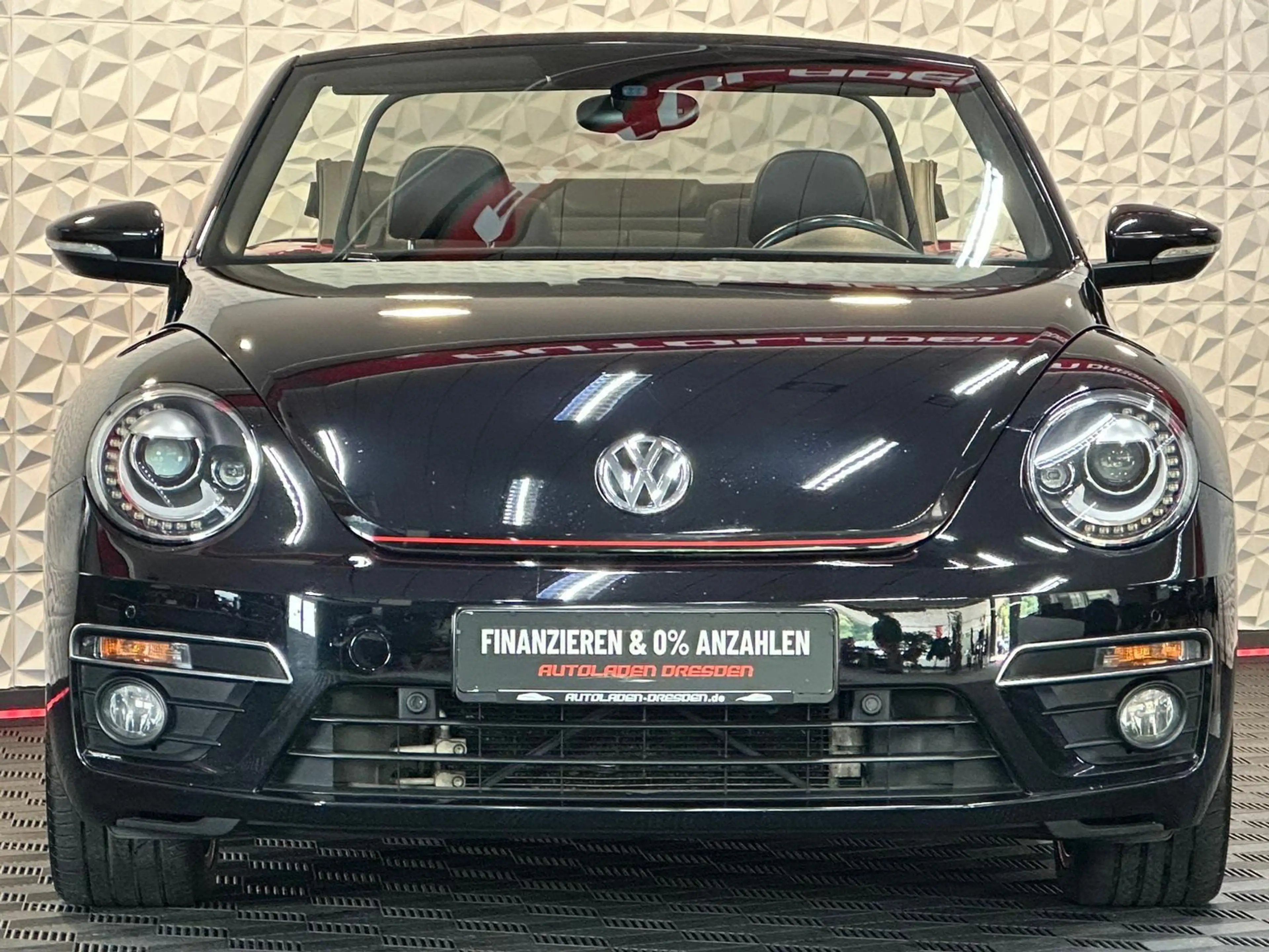 Volkswagen Beetle 2.0TDI CABRIO R LINE XENON#SHZ#TEMP#NAVI — photo 3