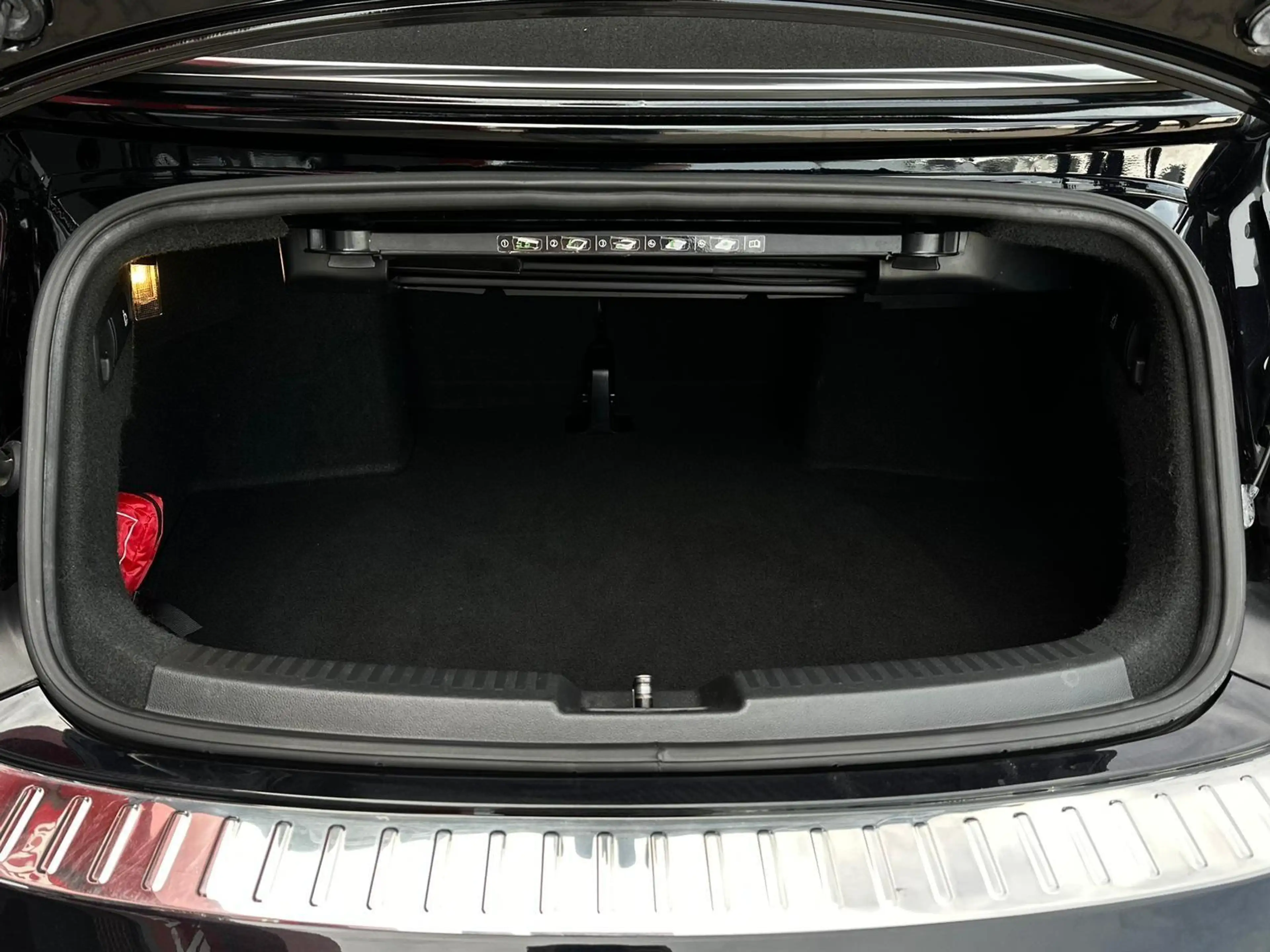 Volkswagen Beetle 2.0TDI CABRIO R LINE XENON#SHZ#TEMP#NAVI — photo 7