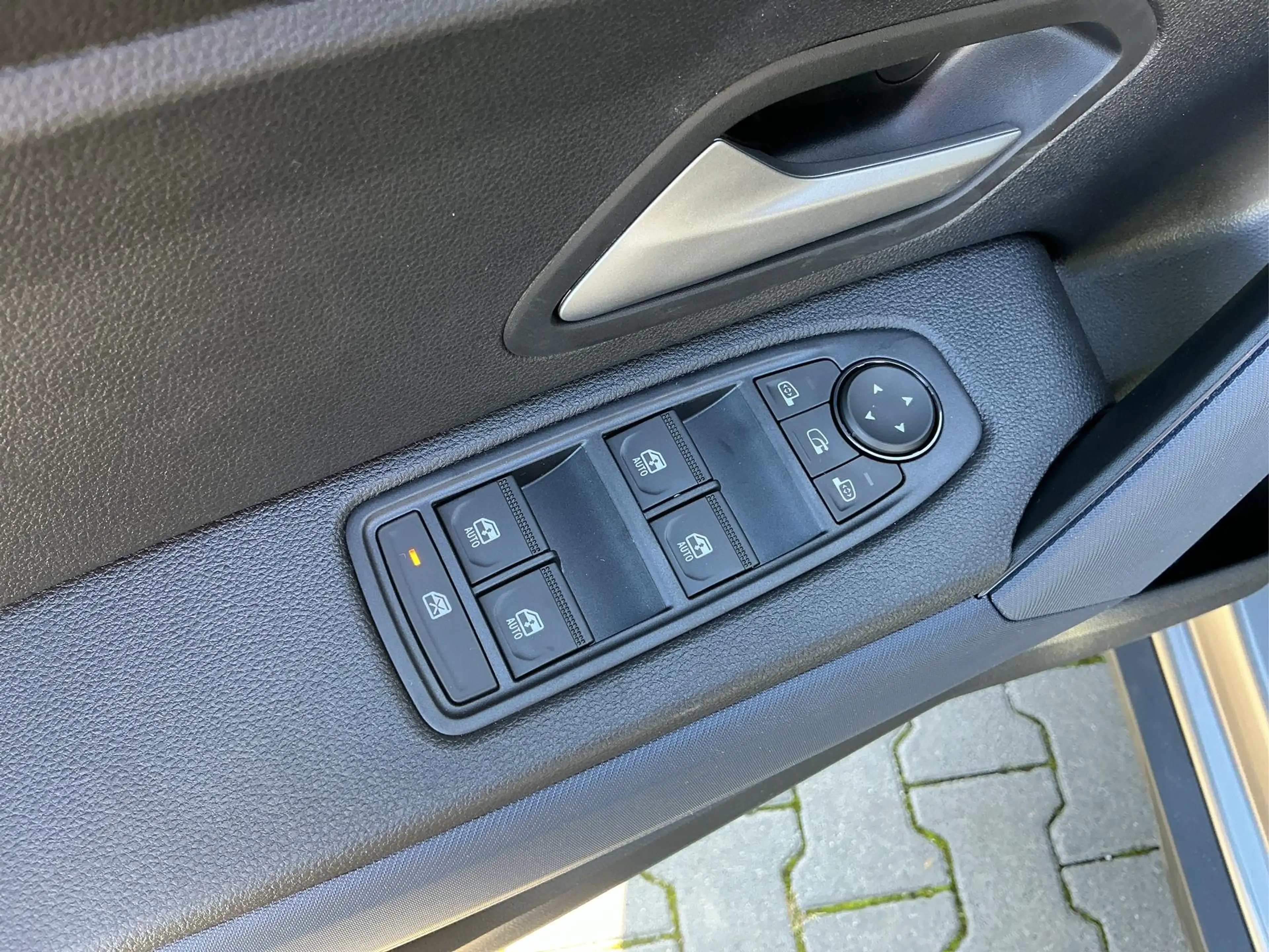 Dacia Duster Journey neues Modell PDC v+h Sitzheizung vorn K... — photo 11
