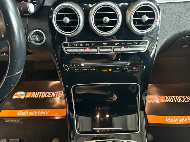 Mercedes-Benz GLC view 9