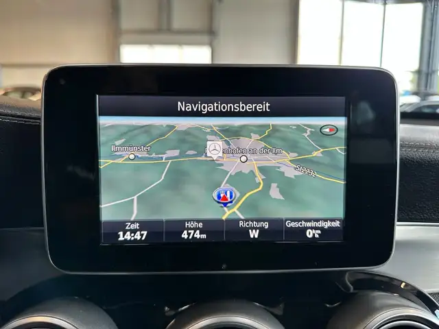 Mercedes-Benz GLC view 14