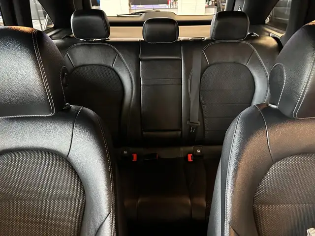 Mercedes-Benz GLC view 12