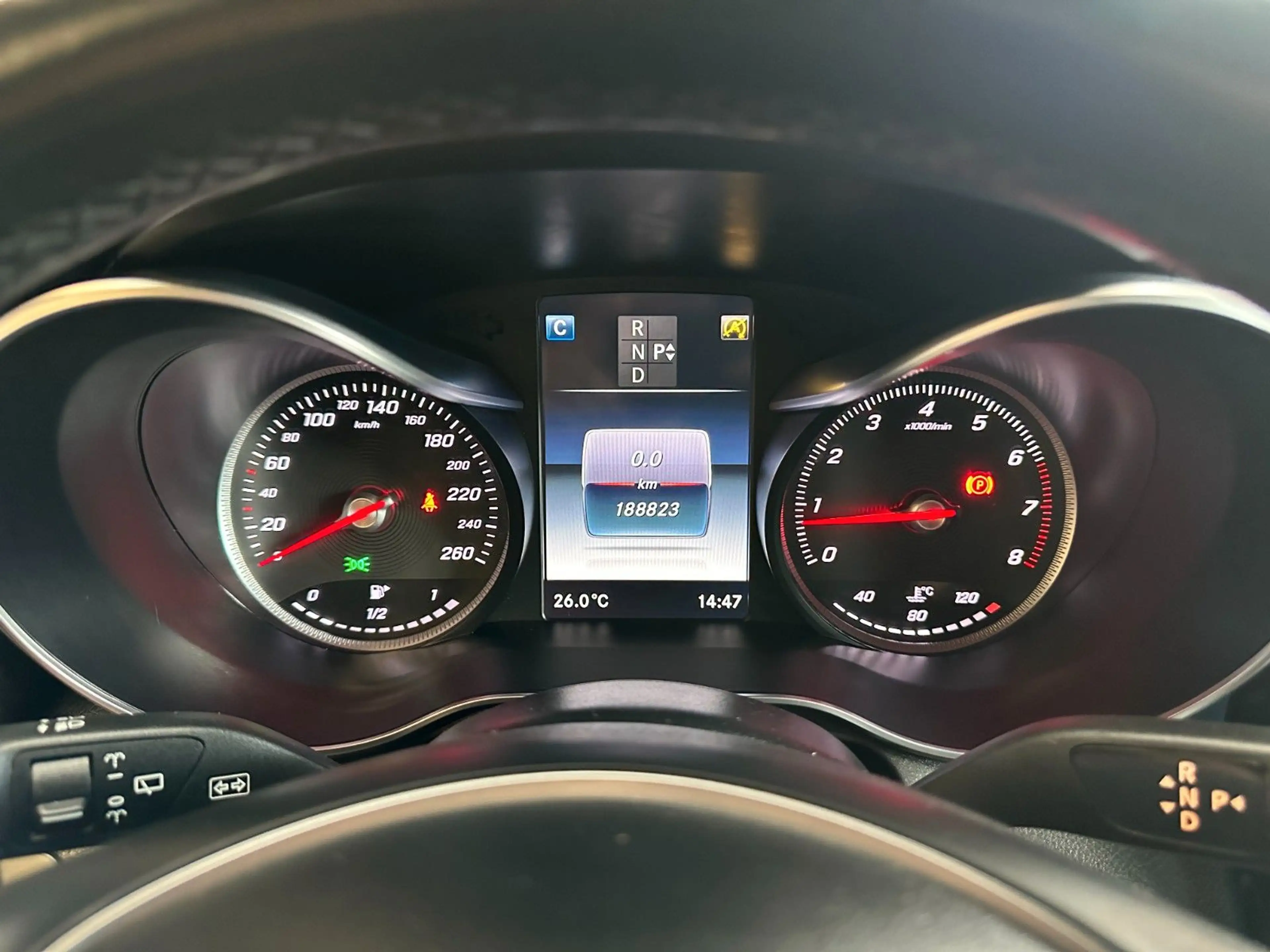 Mercedes-Benz GLC 250 *KEYLESS*Exklusive*3-ZONEN*SitzHZ*AHK* — photo 13