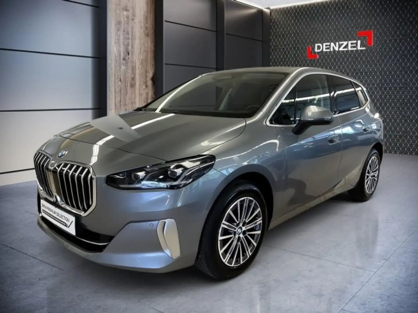 BMW 218 d Active Tour B47 Grau - 1