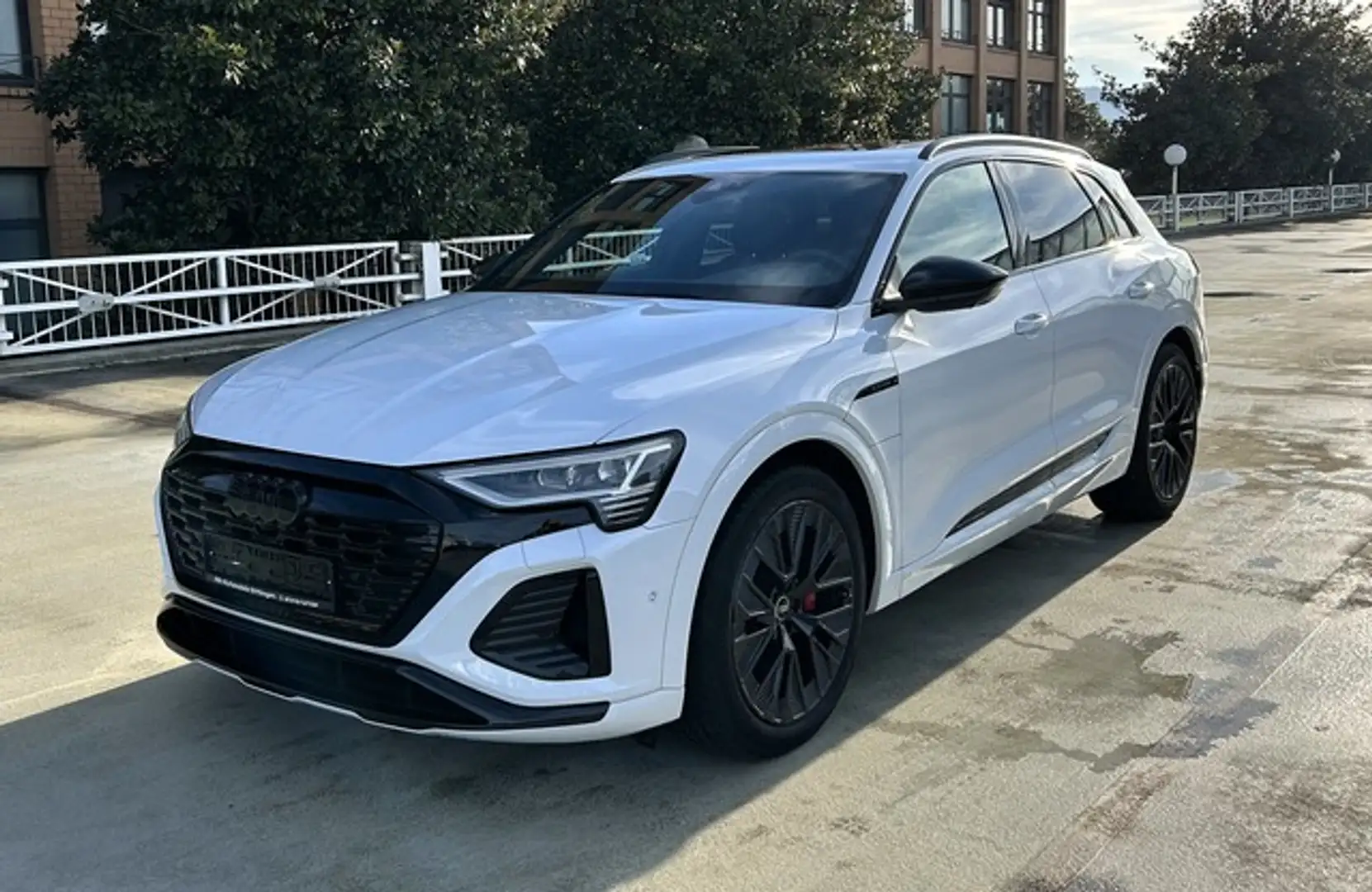Audi Q8 e-tron 55 quattro S line NP:109T¤ Blanc - 1