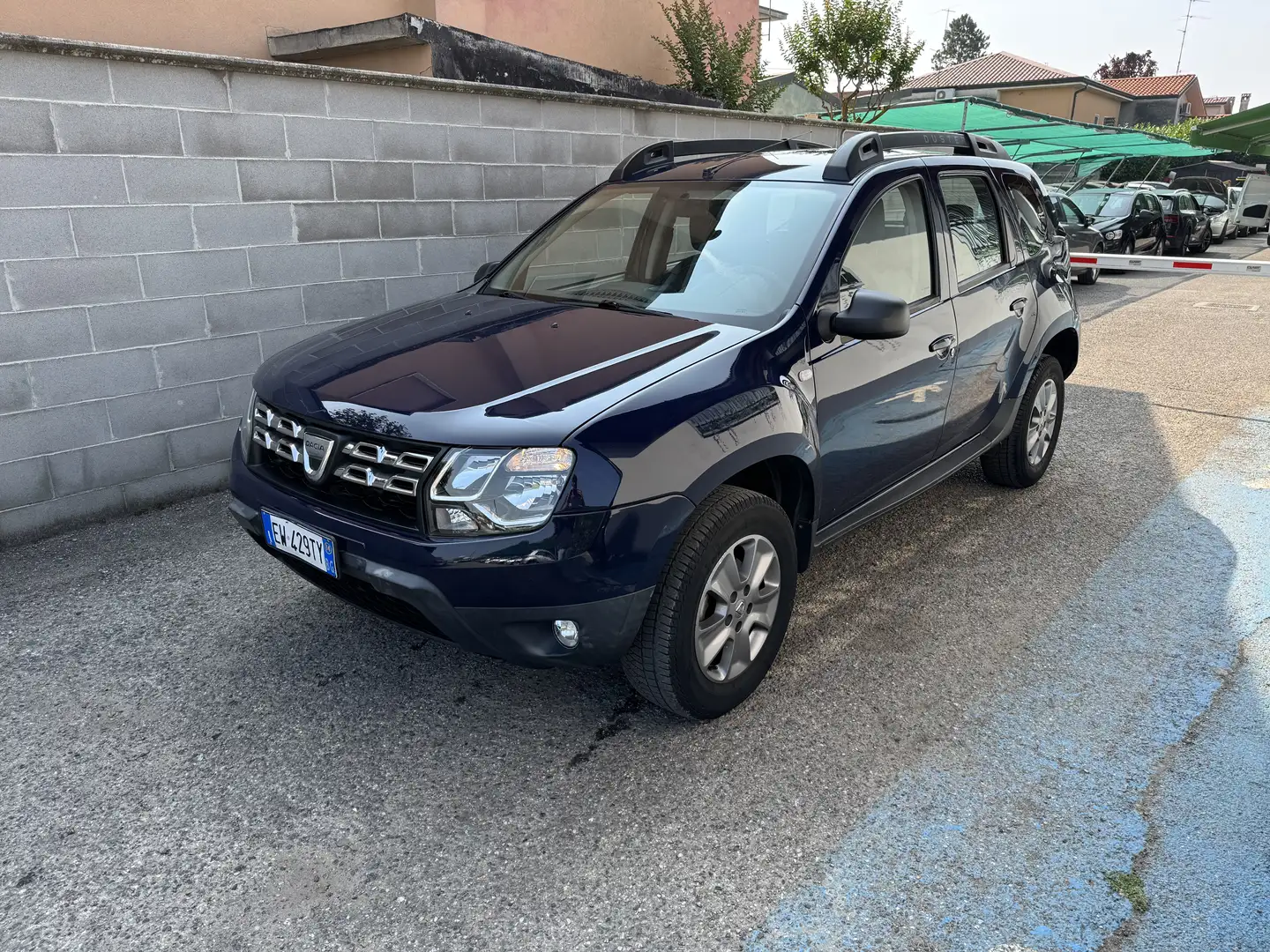 Dacia Duster Duster 1.5 dci Laureate 4x2 110cv Blau - 1