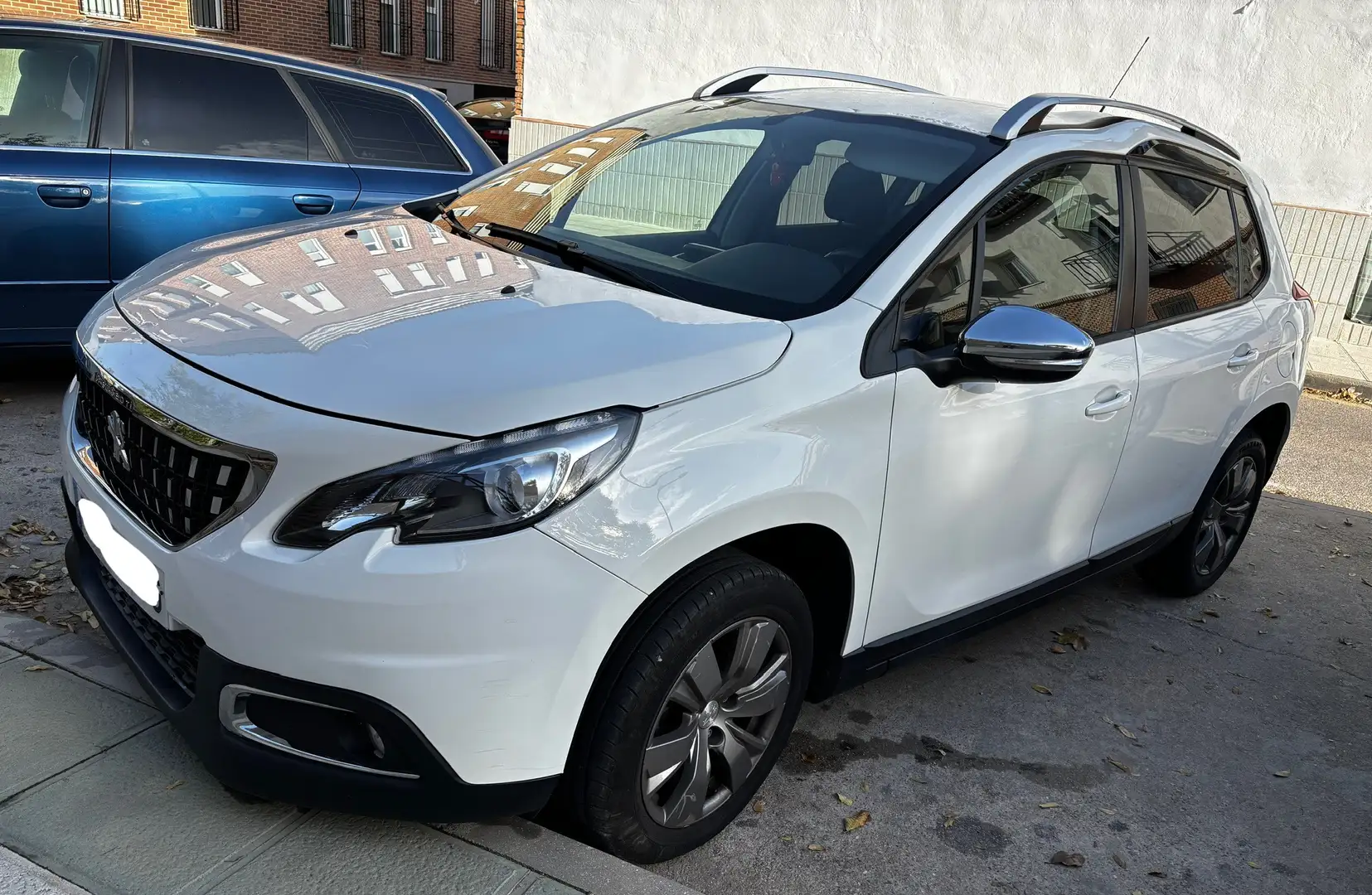 Peugeot 2008 1.6 BlueHDI Style 100 - 1