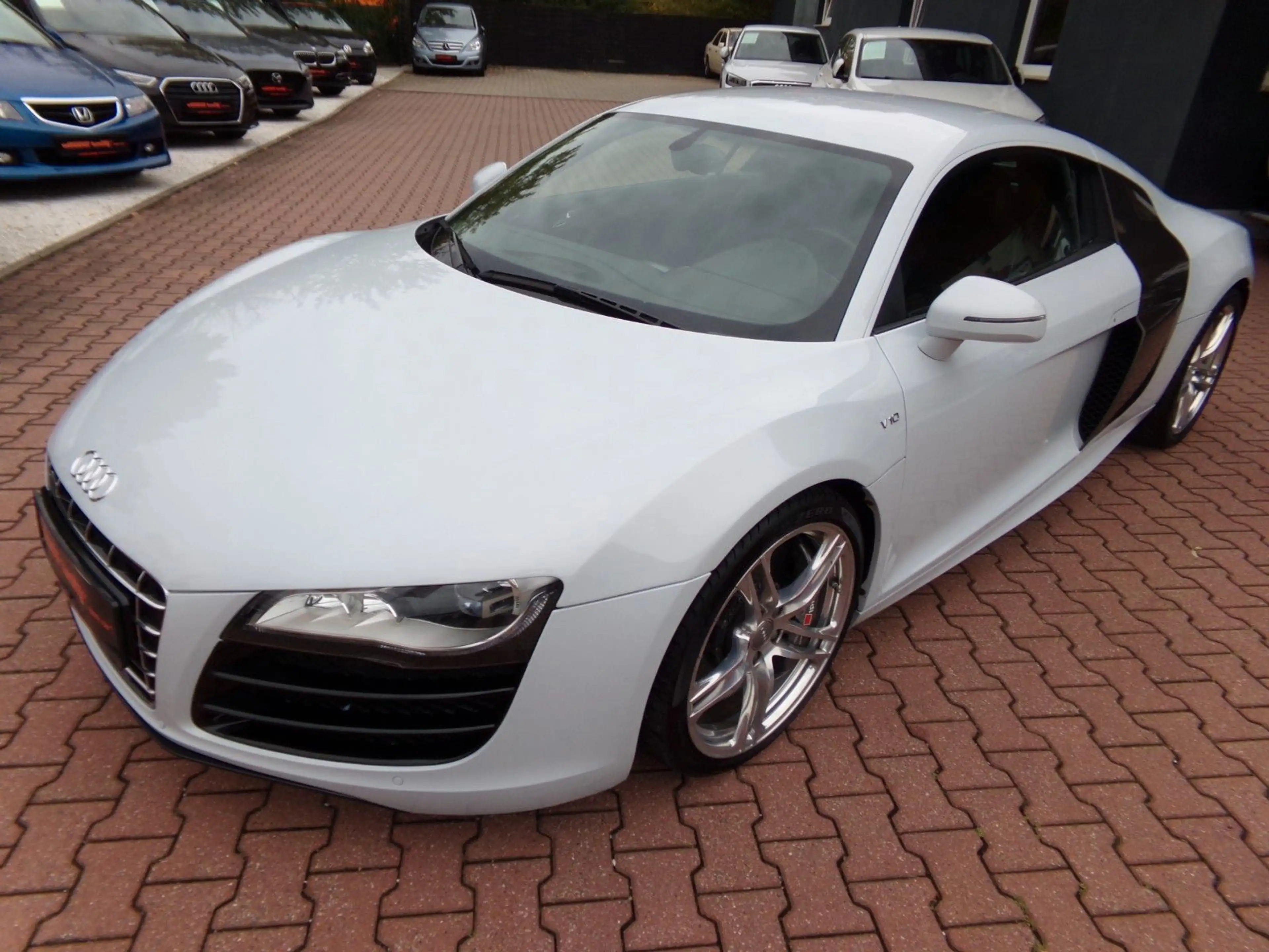 Audi R8 Coupe 5.2 FSI quattro V10 , 32500 km — photo 2