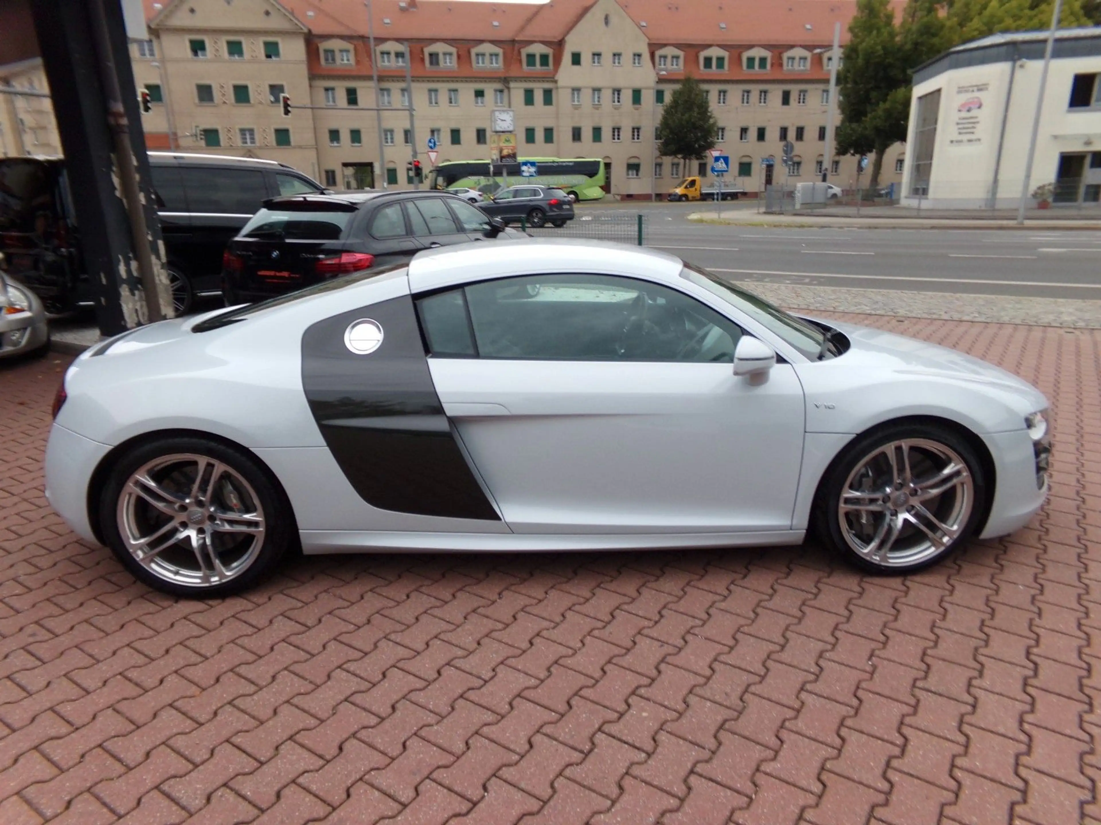 Audi R8 Coupe 5.2 FSI quattro V10 , 32500 km — photo 6
