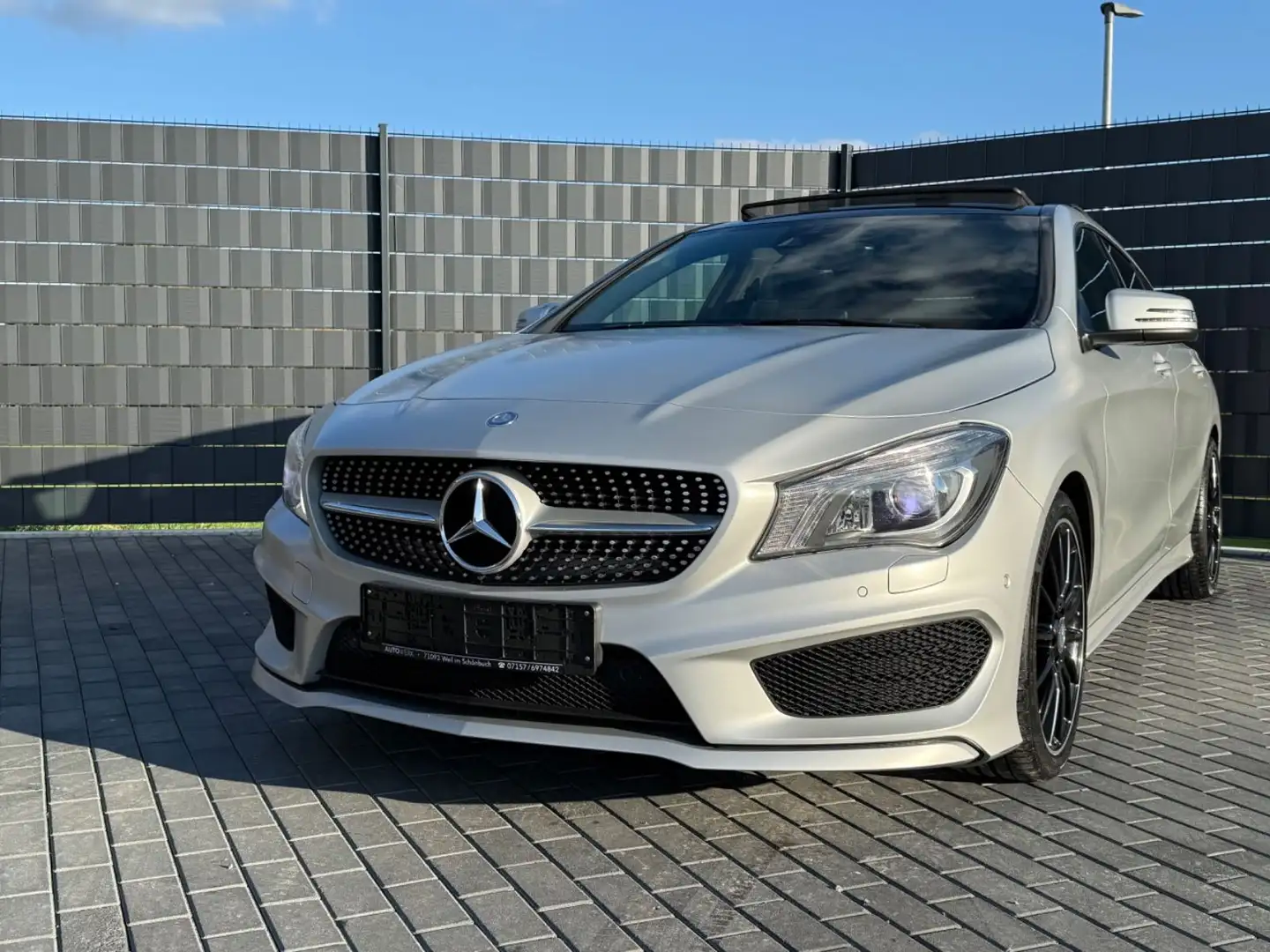 Mercedes-Benz CLA 250 *7G*AMG*PANO*MAGNO*CAM*ILS*DESIGNO* Argent - 1